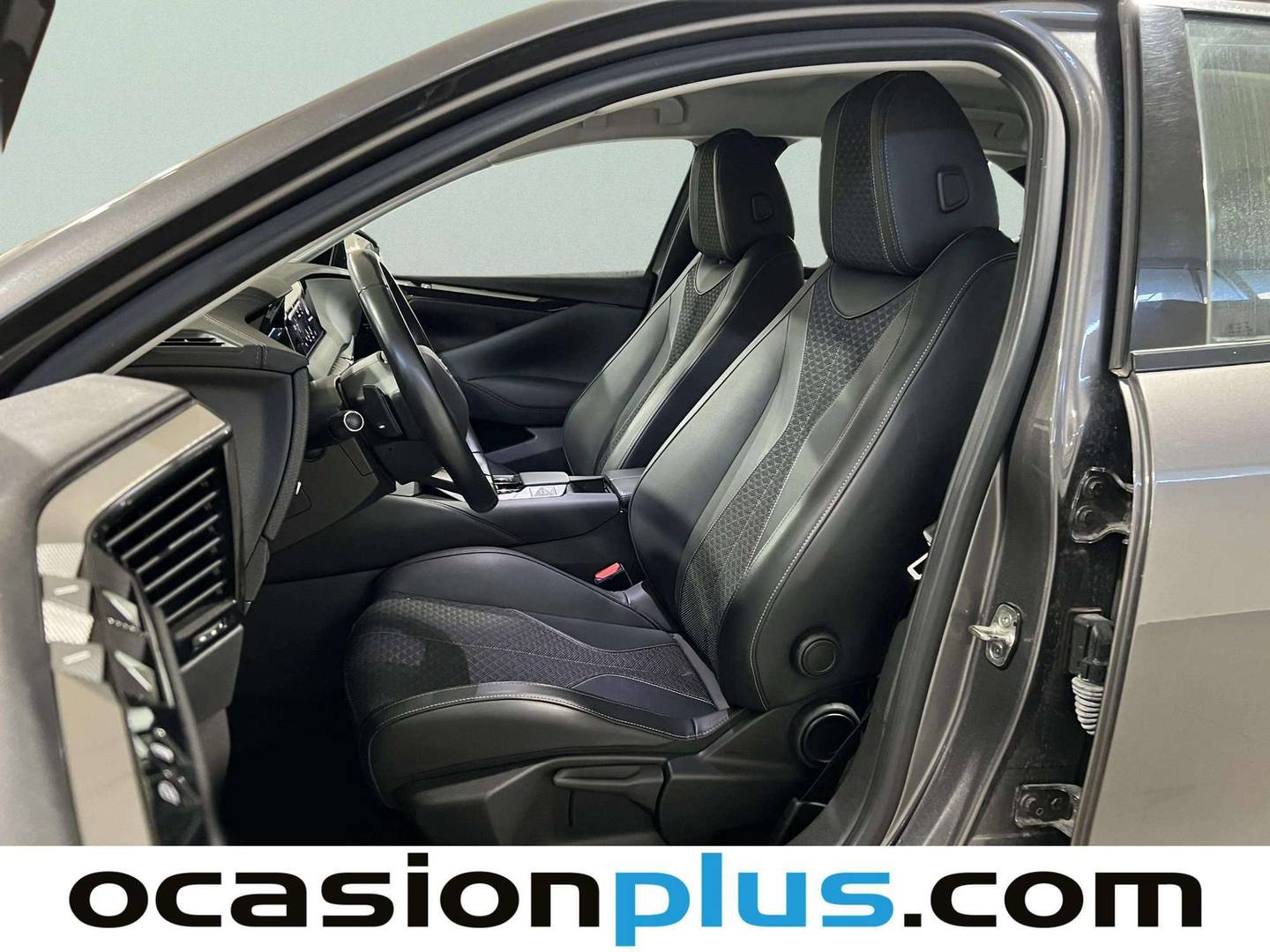 Foto DS DS4 DS DS4 BlueHDi 130 Trocadero Auto 96 kW (130 CV)