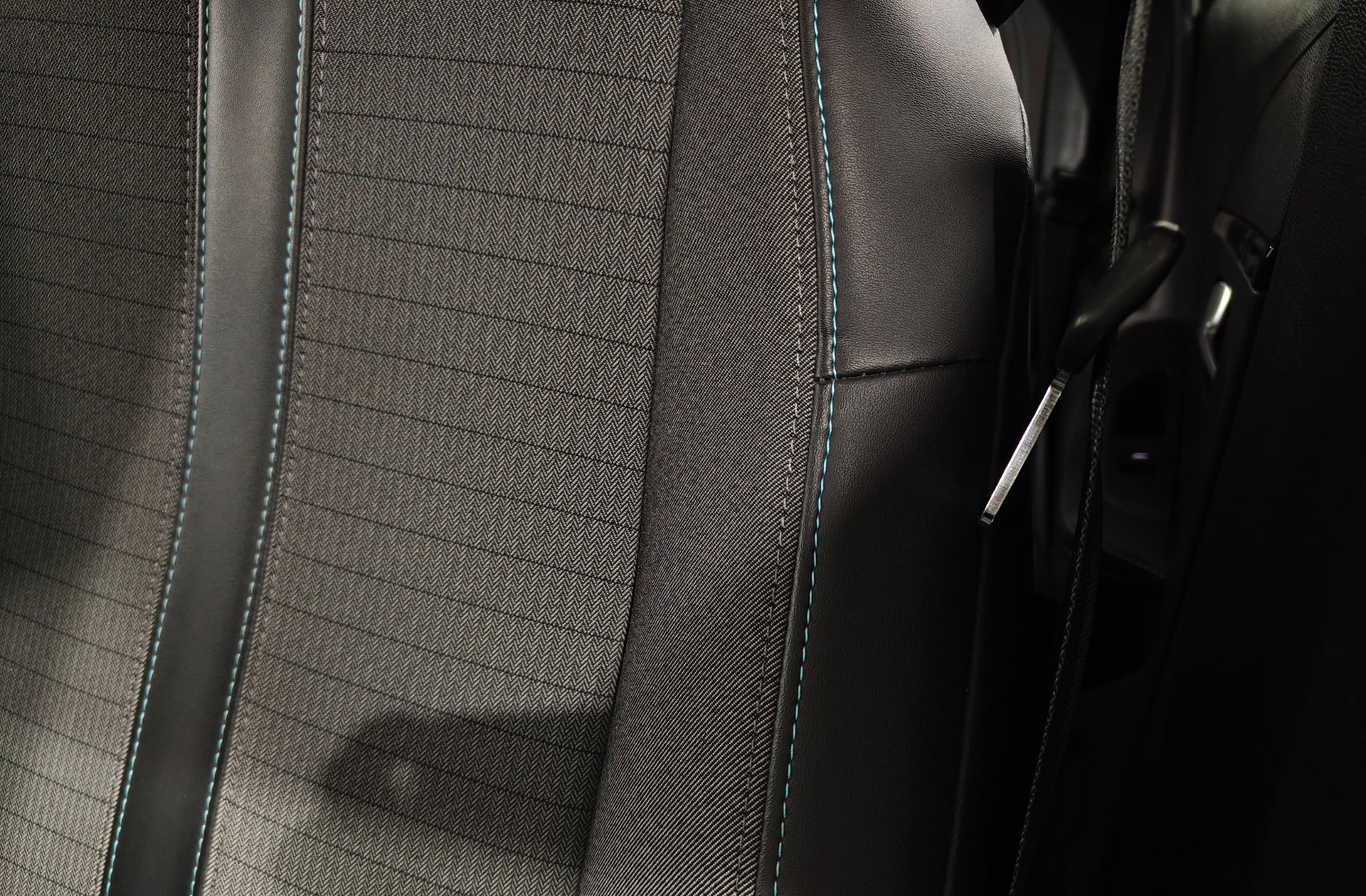 Peugeot 208 PureTech 100 Allure - foto 11