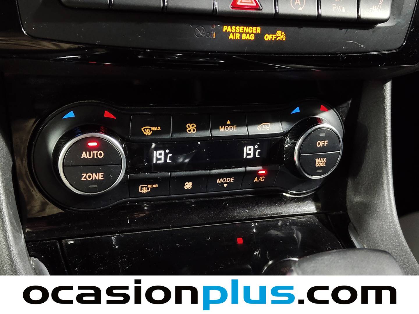 Foto Infiniti Q30 Infiniti Q30 1.6 TC Premium 7DCT (156 CV)