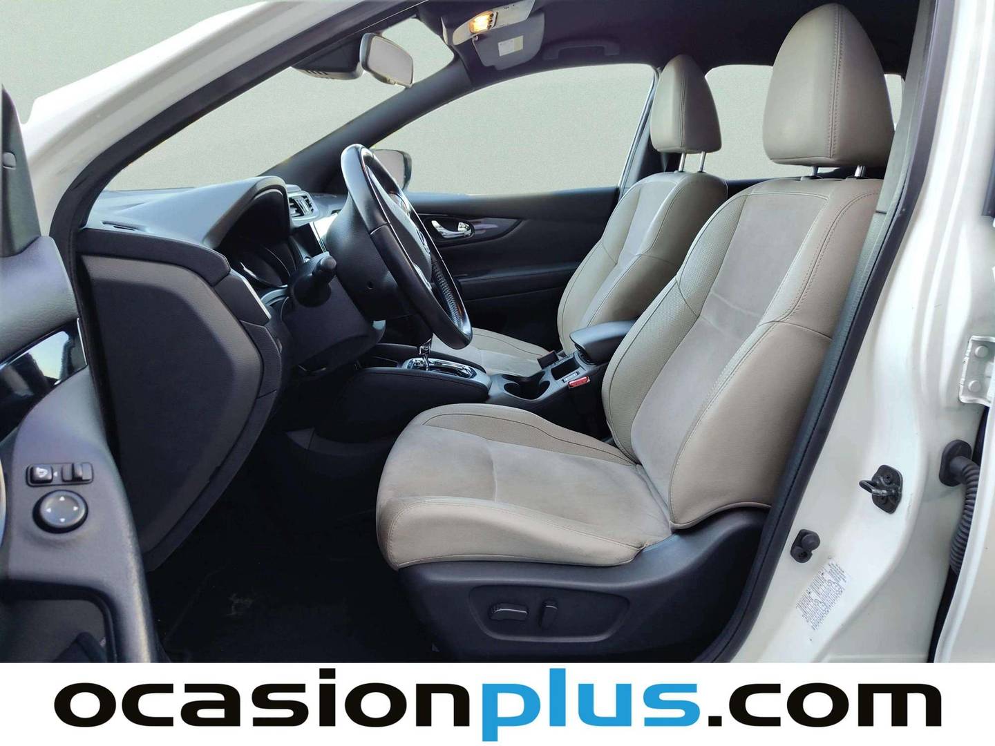 Foto asientos delanteros Nissan QASHQAI Nissan Qashqai 1.6 dCi Tekna Premium 4x2 XTronic (130 CV)