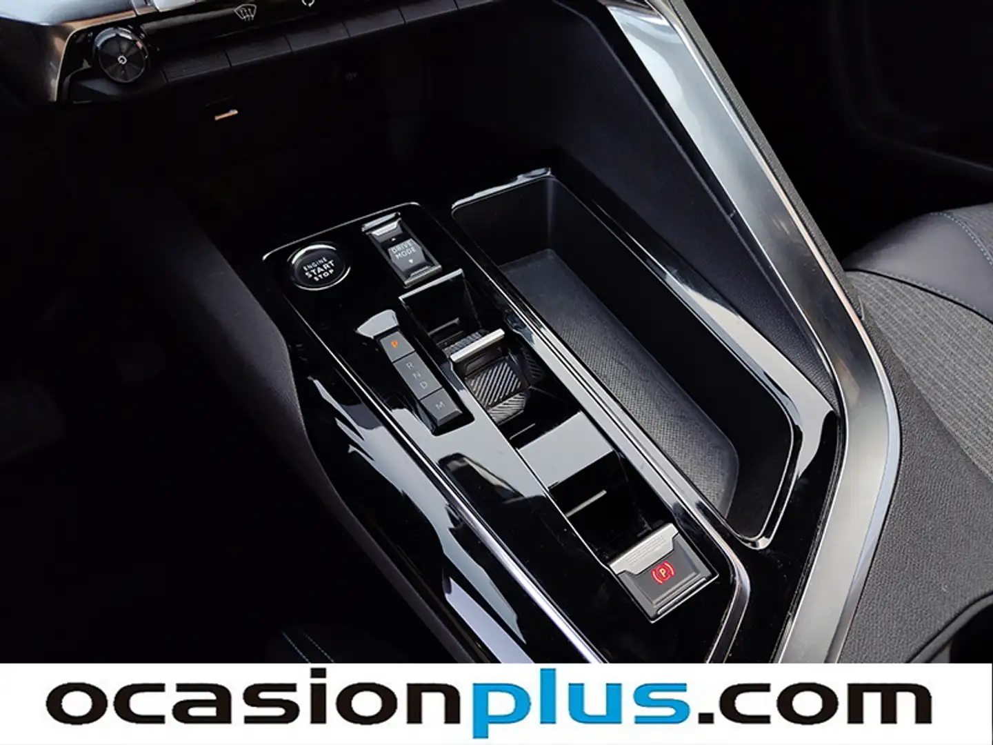 Foto Peugeot 3008 Peugeot 3008 PureTech 130 S&S Allure Pack EAT8 (130 CV)