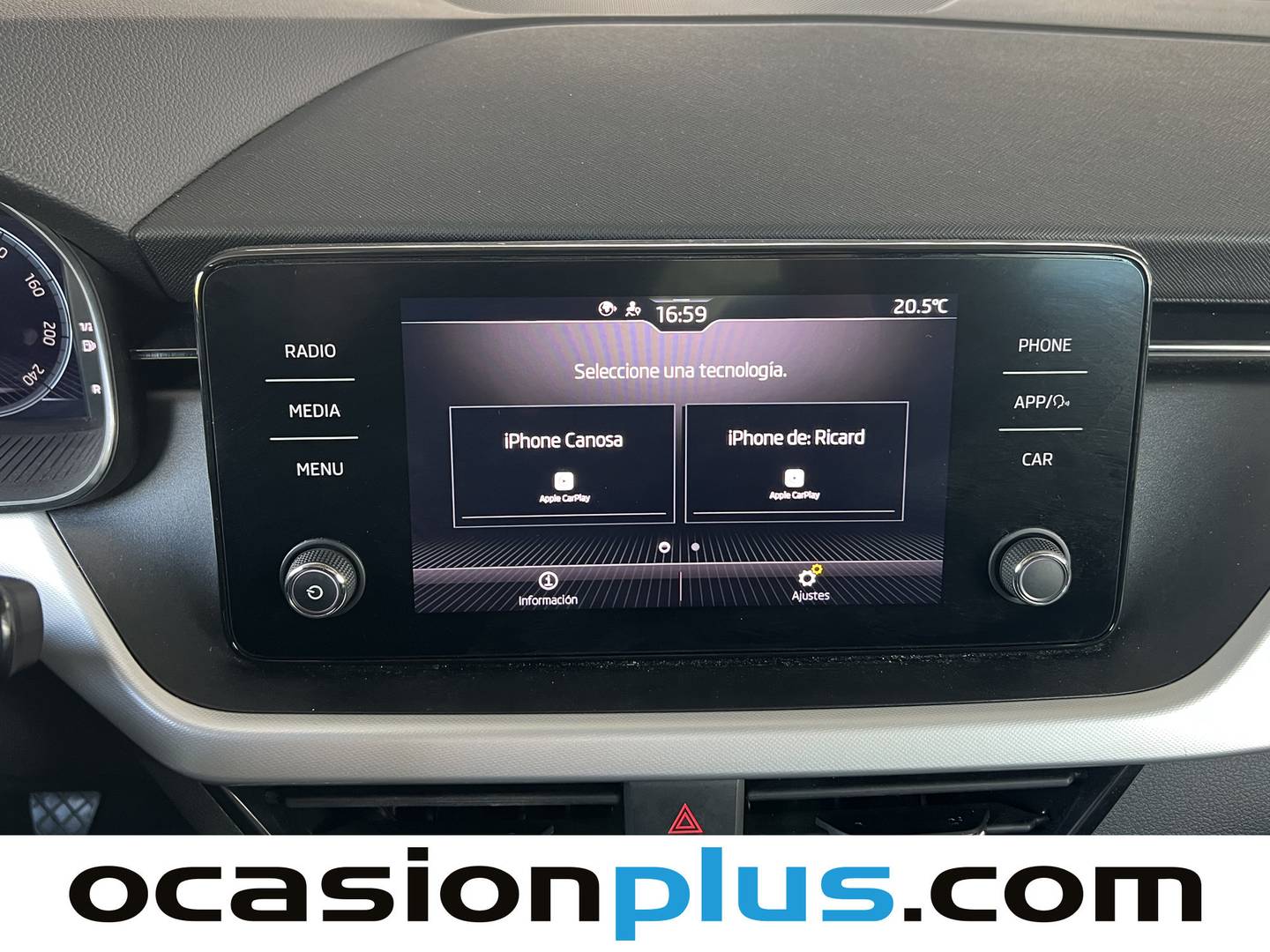 Foto Skoda Kamiq Skoda Kamiq 1.0 TSI Ambition DSG (110 CV)