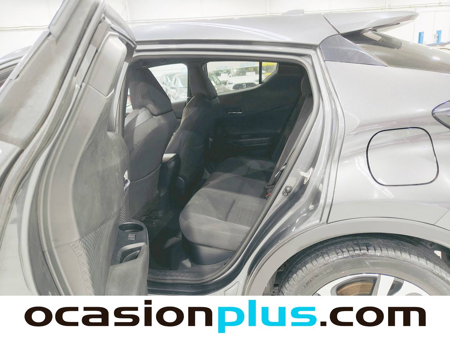 Foto asientos traseros Toyota C-HR Toyota C-HR 1.8 125H Advance (122 CV)
