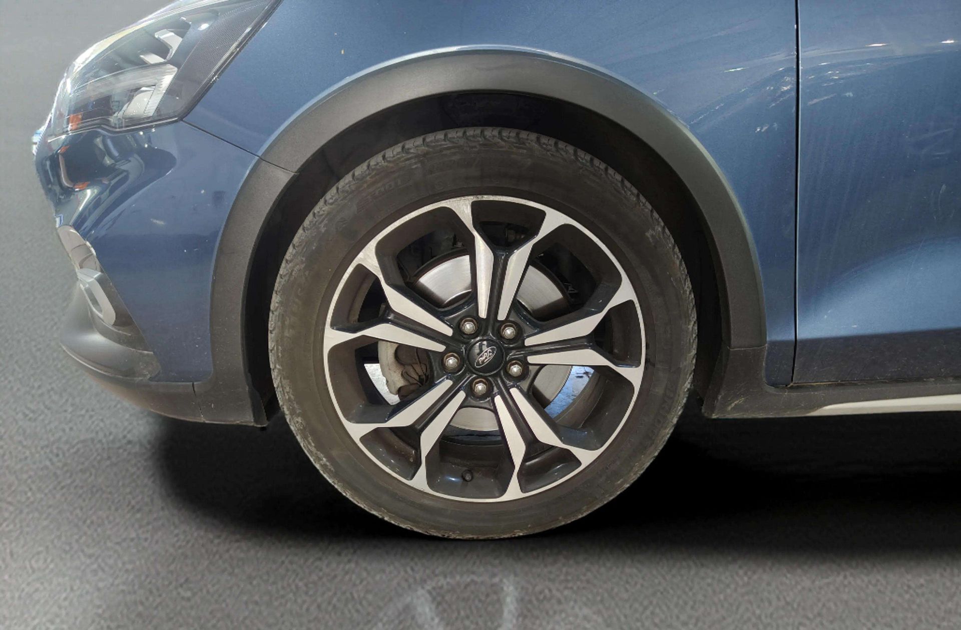 Ford Focus 1.0 EcoBoost Active - foto 36