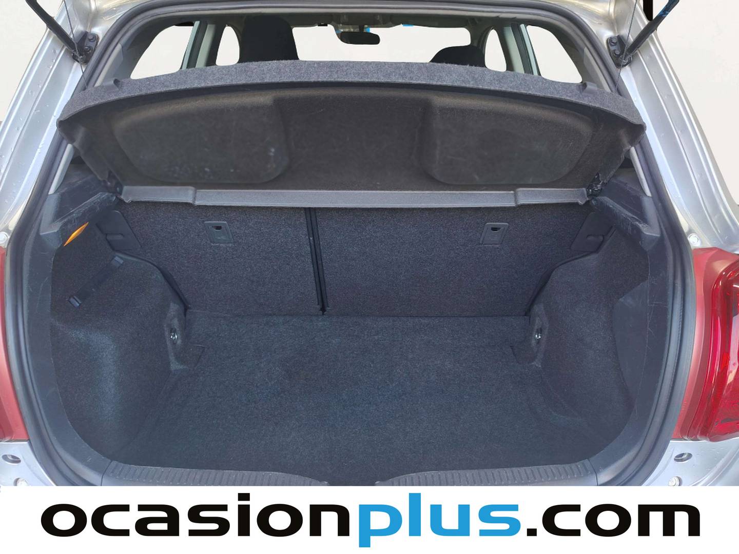 Fotos maletero Toyota Auris Toyota Auris 1.4 D-4D DPF TS (90 CV)