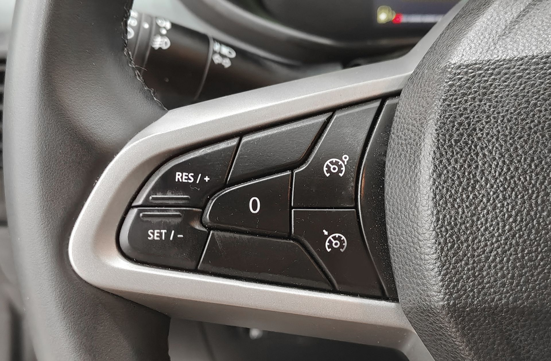 Dacia Jogger Extreme Hybrid 7 plazas - foto 26