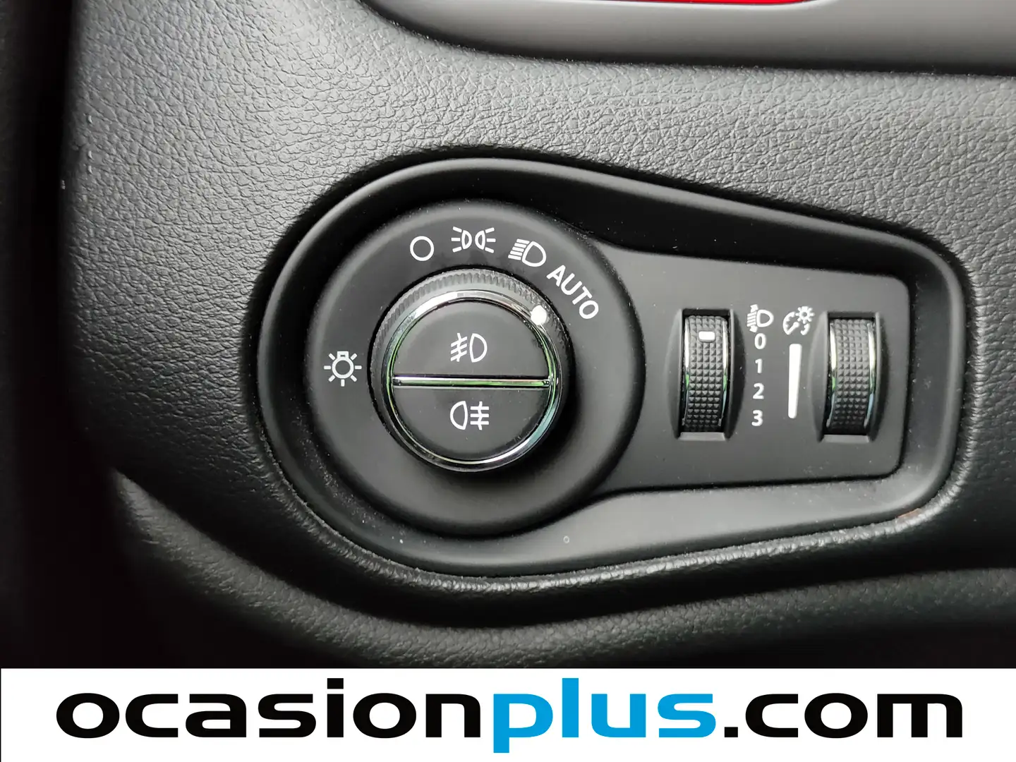 Foto Jeep Renegade Jeep Renegade 2.0 Multijet Trailhawk 4x4 AD Low Auto (170 CV)