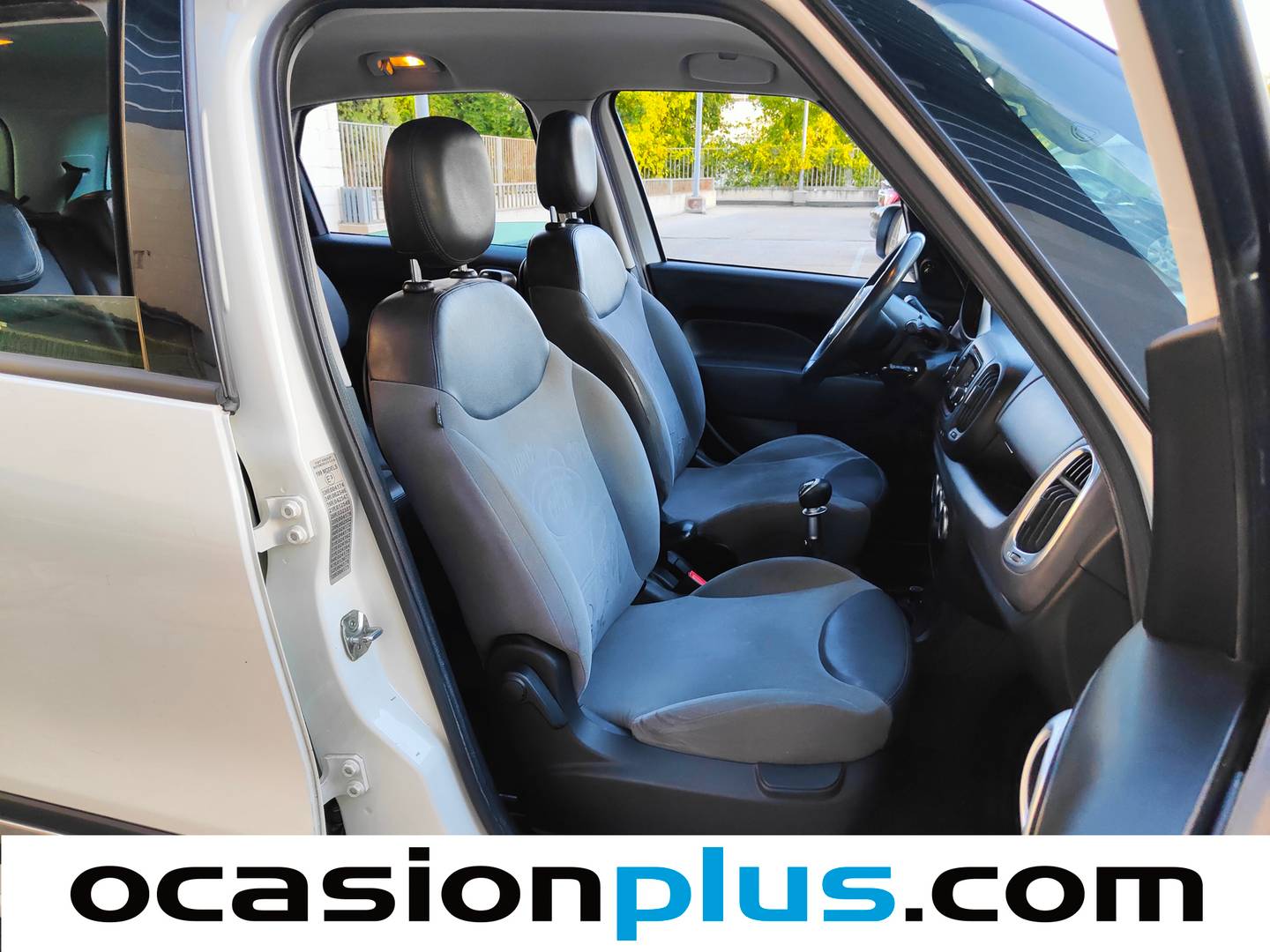 Foto Fiat 500L Fiat 500L 1.6 16v MultiJet II S&S Living (105 CV) 7 Plazas