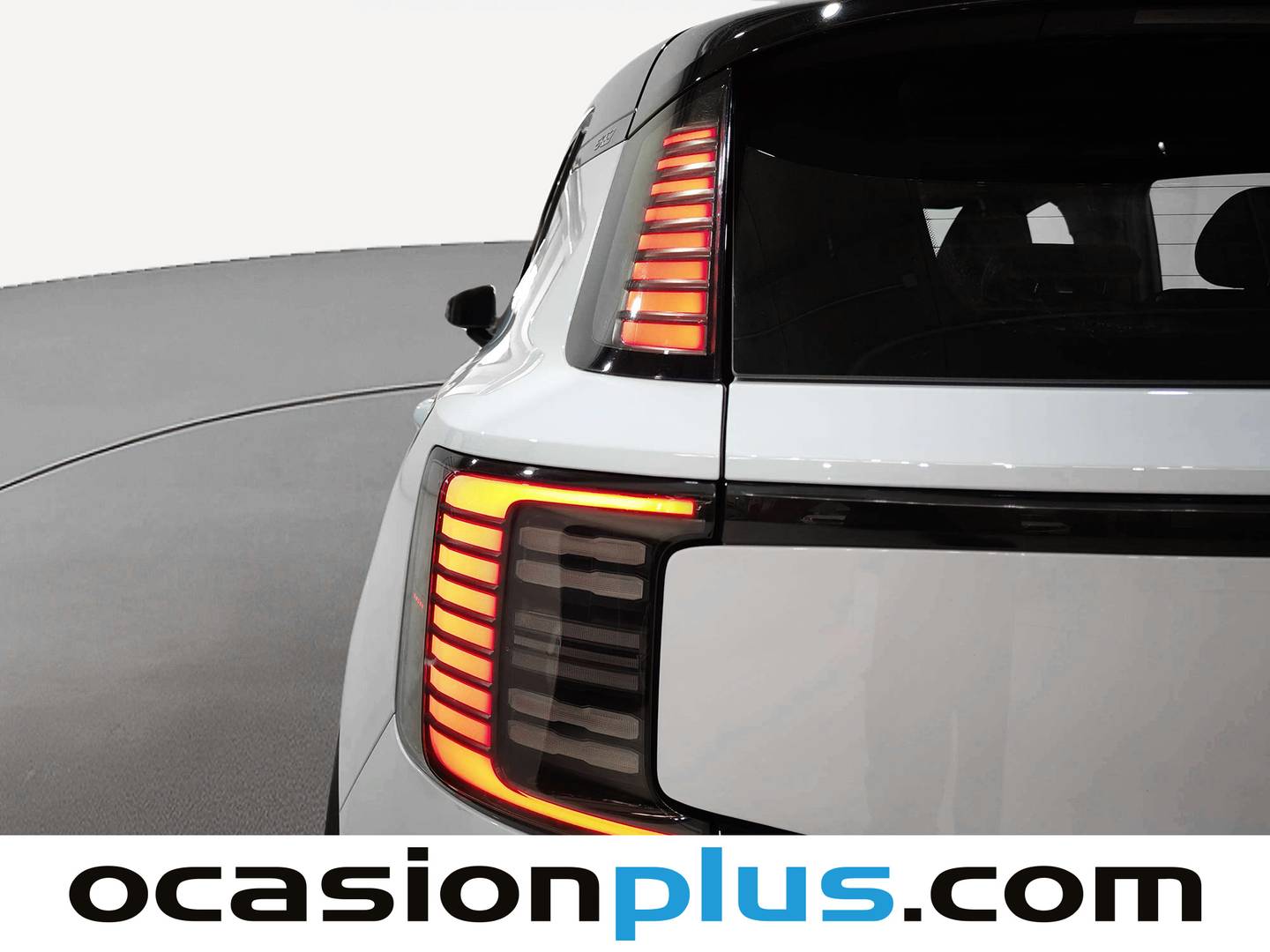 Volvo EX30 Volvo EX30 Single Motor Extended Range Plus Auto (272 CV) al mejor precio