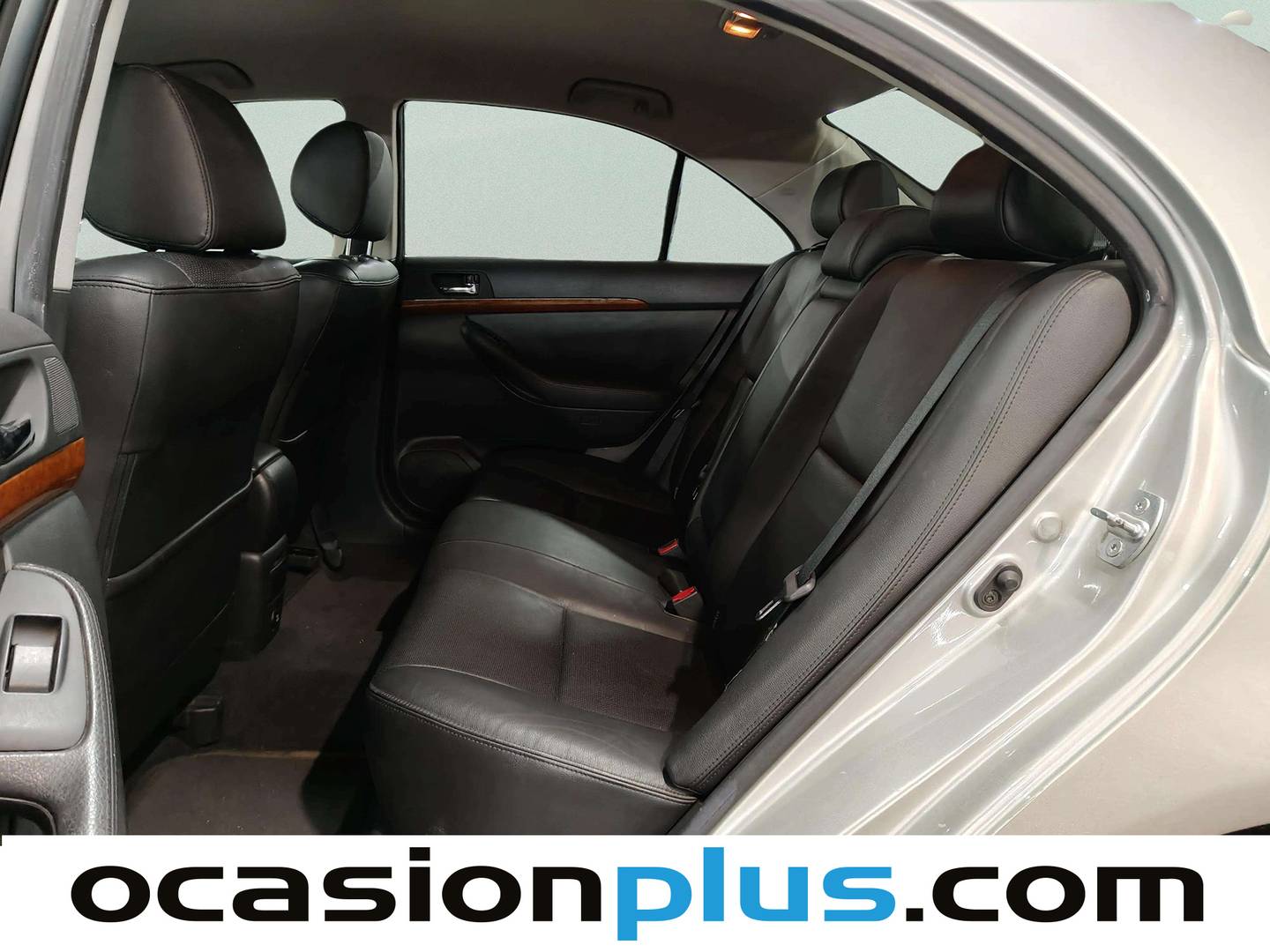 Foto asientos traseros Toyota Avensis Toyota Avensis 2.2 D-4D Executive (150 CV)