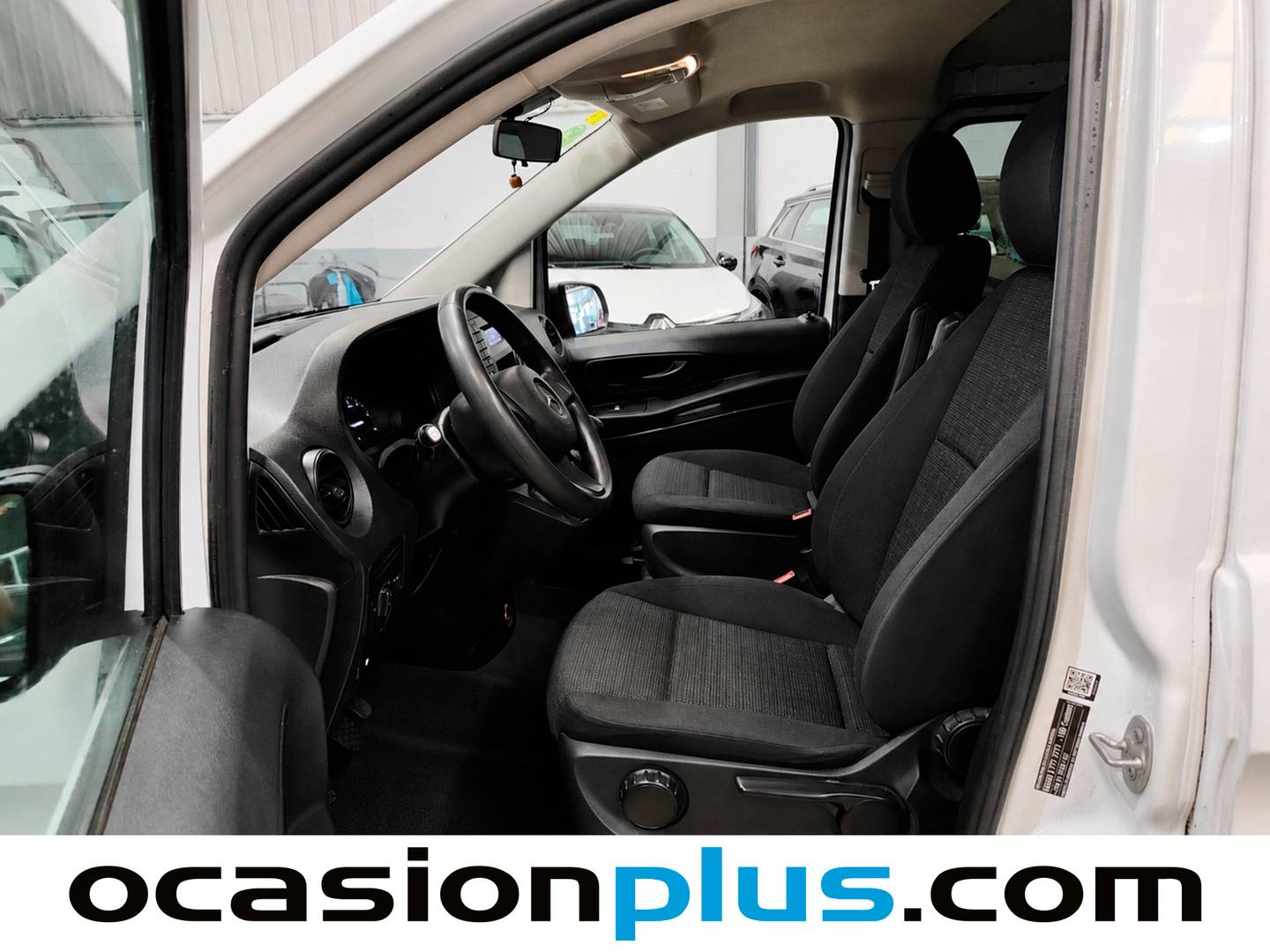 Foto asientos delanteros Mercedes Vito Mercedes Vito 111 CDI Mixto Larga (114 CV)