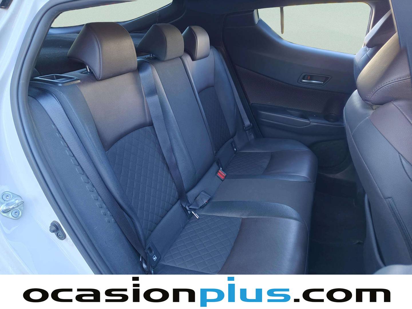 Toyota C-HR Toyota C-HR 1.8 125H Dynamic Plus (122 CV) automático