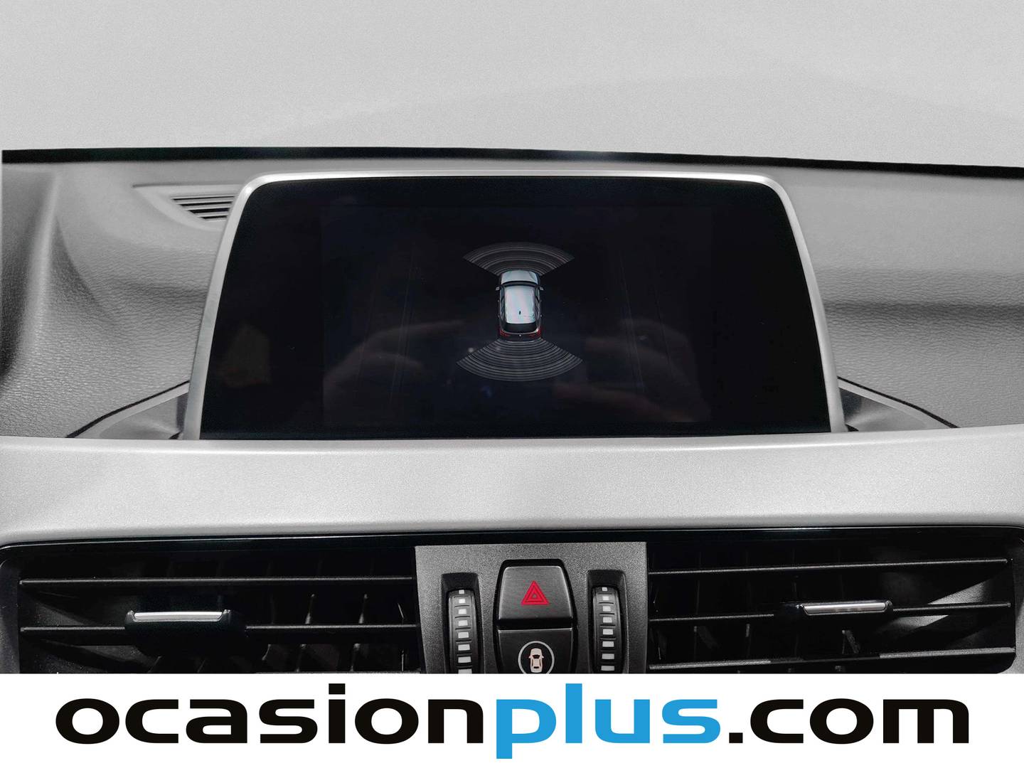 Equipamiento del BMW X1 BMW X1 sDrive16d Business (116 CV)