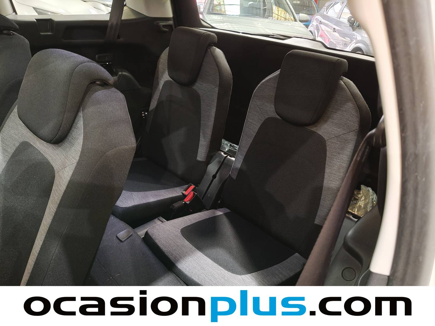 Equipamiento del Citroën Grand C4 Picasso Citroën Grand C4 Picasso BlueHDi 120 Feel 7 Plazas (120 CV)
