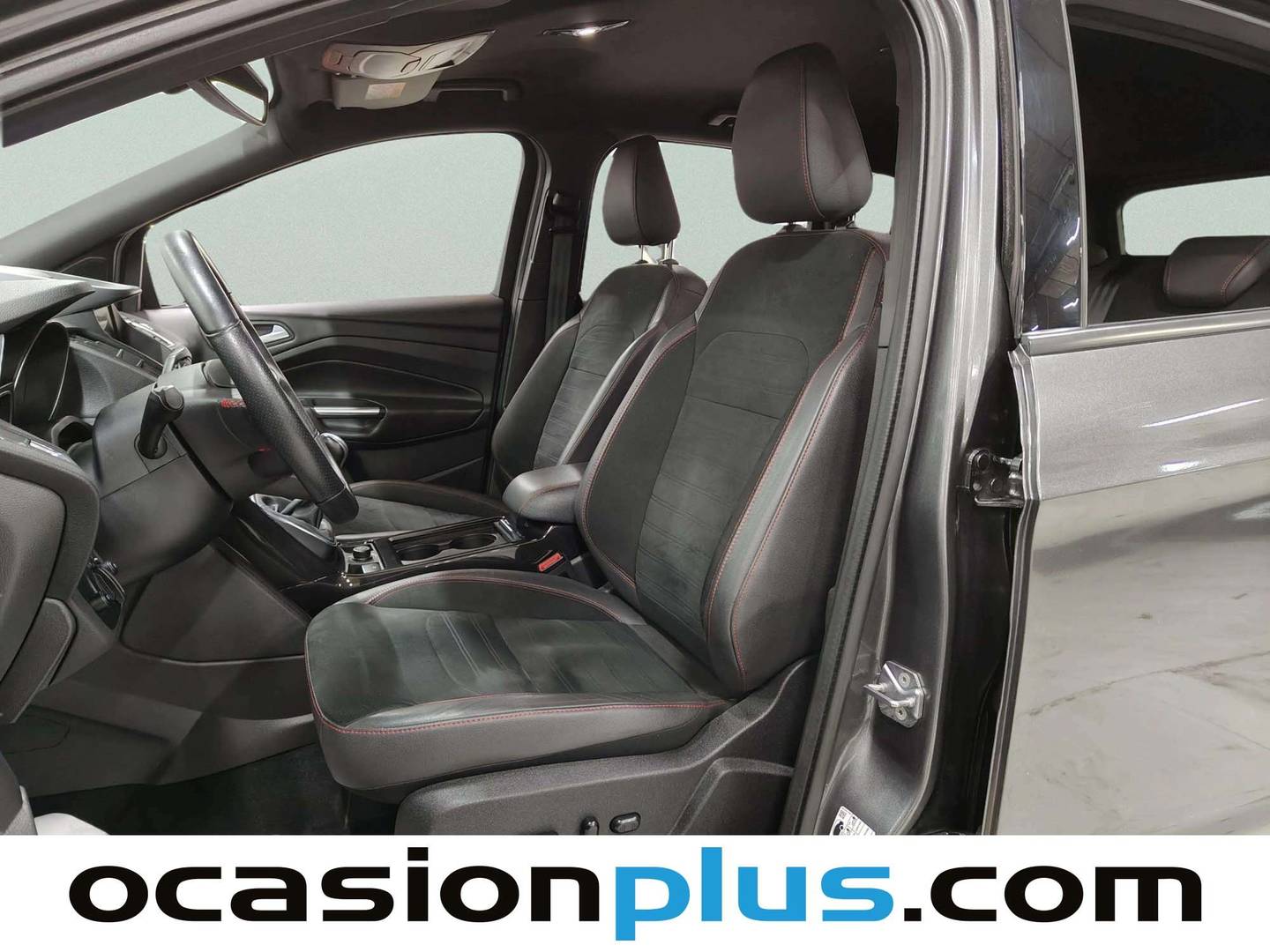 Foto asientos delanteros Ford Kuga Ford Kuga 1.5 EcoBoost ST-Line Limited Edition 4x2 (150 CV)