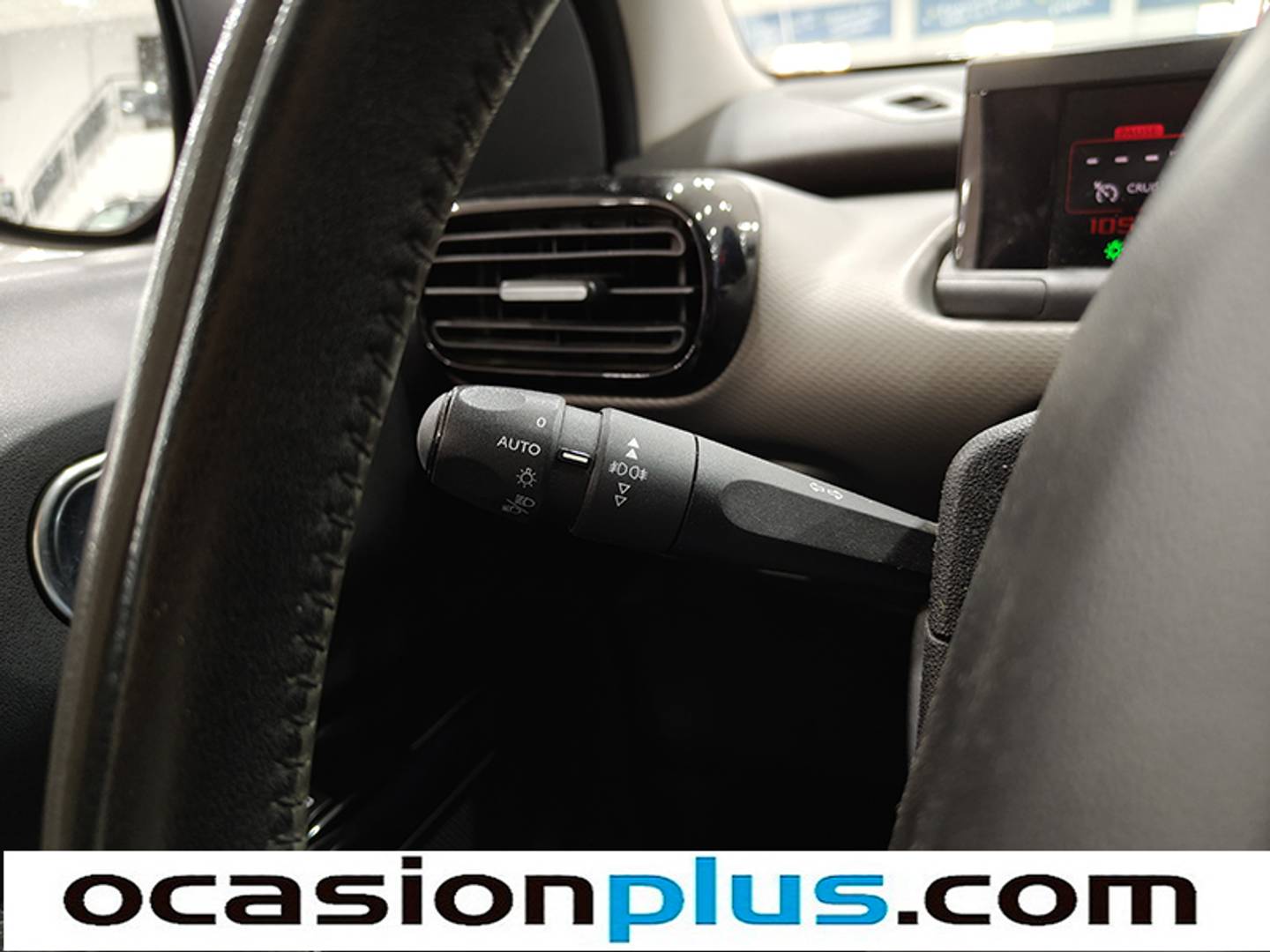 Foto Citroën C4 Cactus Citroen C4 Cactus BlueHDi 100 Shine (100 CV)