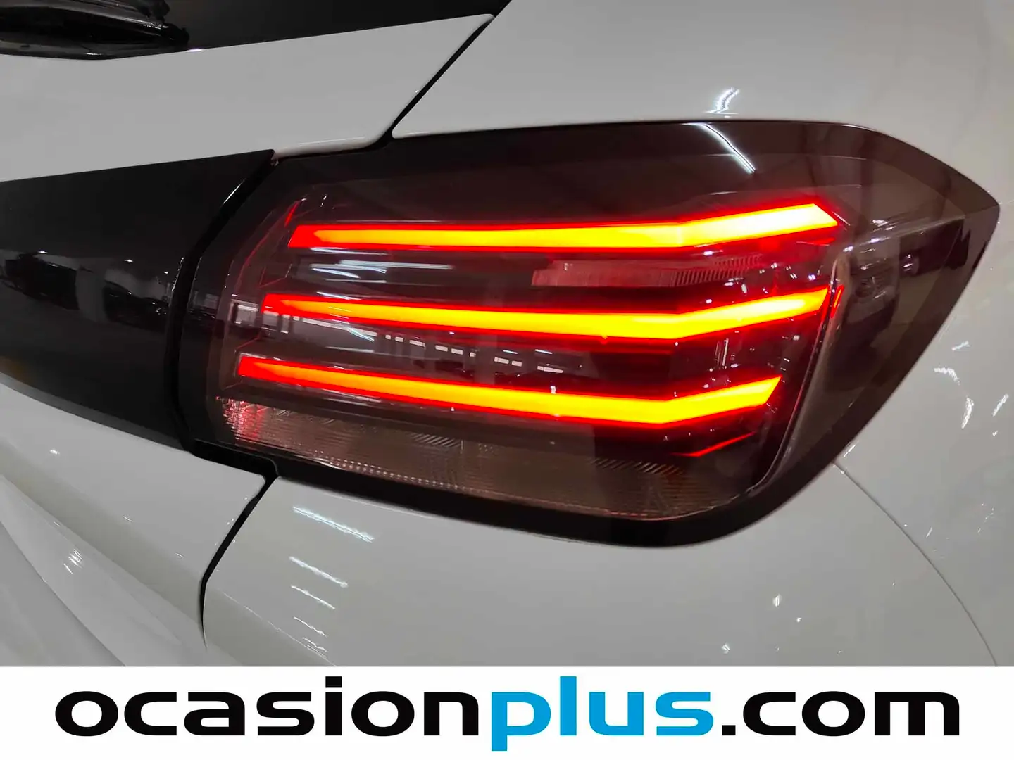 Foto Peugeot 208 Peugeot 208 PureTech 100 Allure 100 CV)