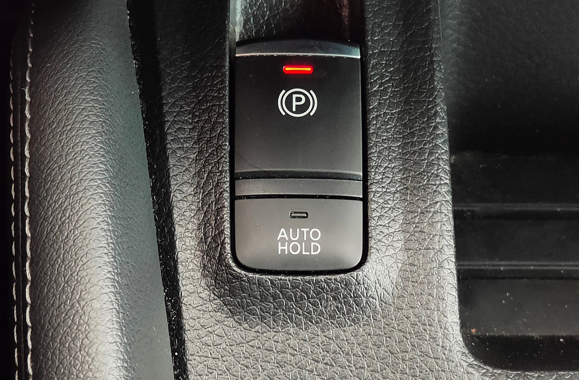 Nissan Qashqai DIG-T 115 N-Connecta 4x2 - foto 26