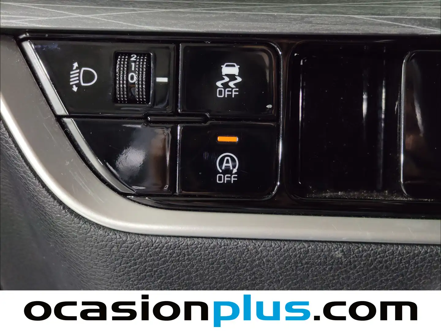 Foto KIA Sportage Kia Sportage 1.6 CRDi MHEV Business 4x2 (136 CV)