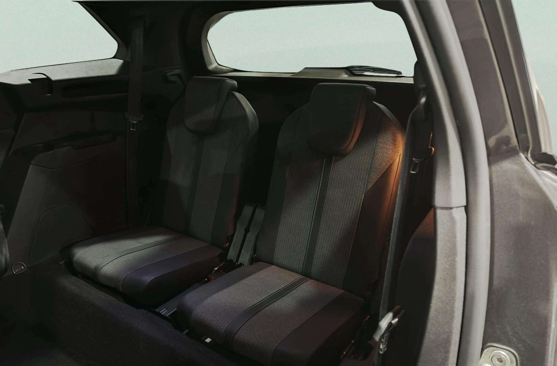 Peugeot 5008 1.2 Allure Pack eDCS6 7 plazas - foto 6