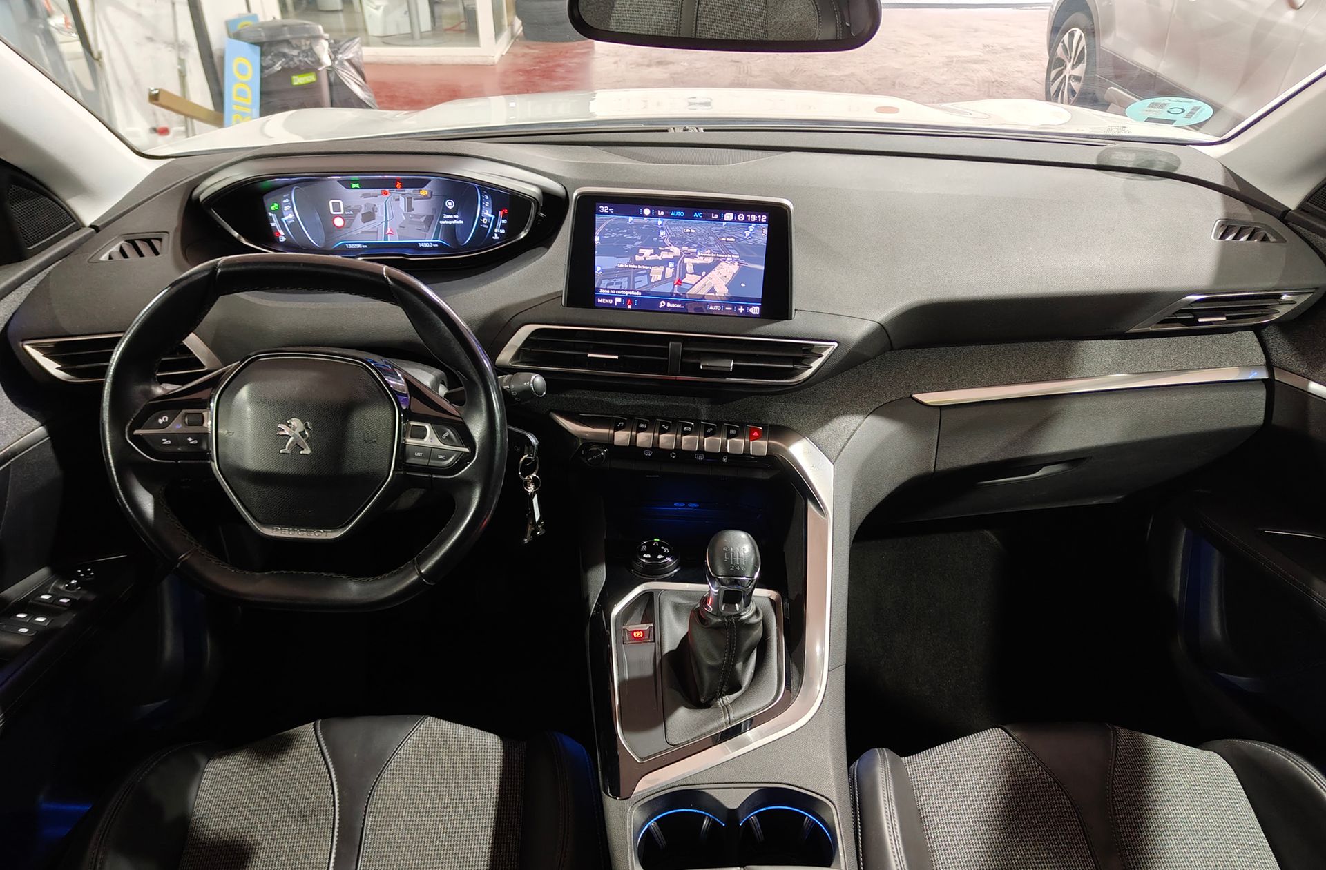 Peugeot 3008 BlueHDi 130 Allure - foto 6