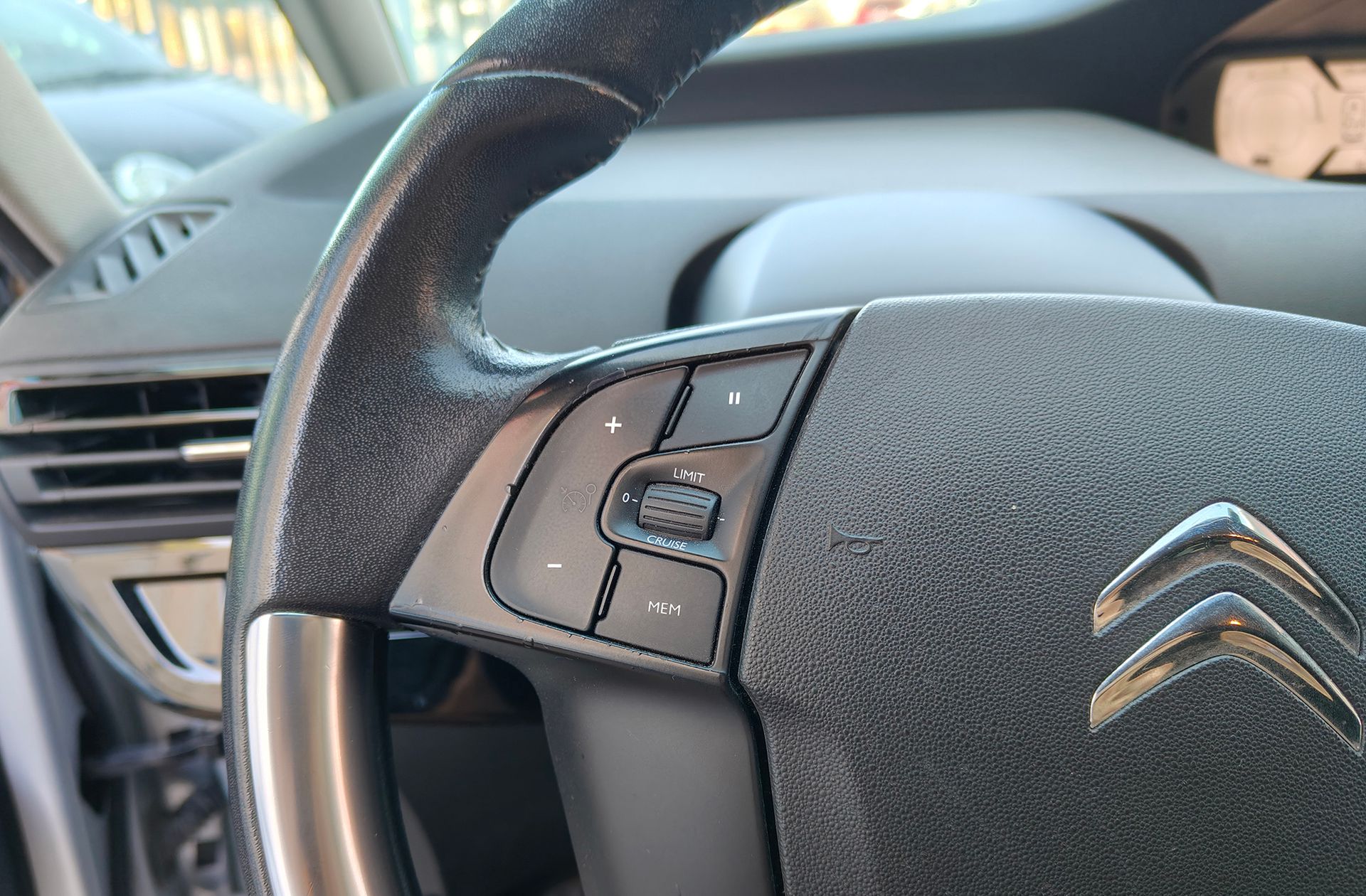 Citroën C4 Grand Picasso PureTech 130 Live Edition - foto 18