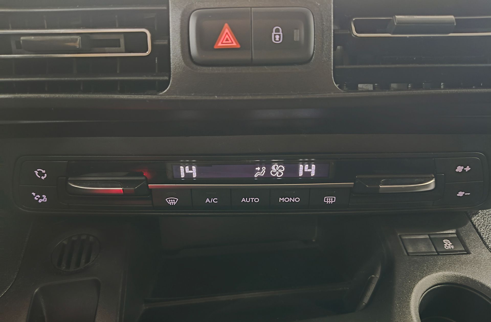 Peugeot Rifter BlueHDi 130 Allure Long 7 plazas - foto 30