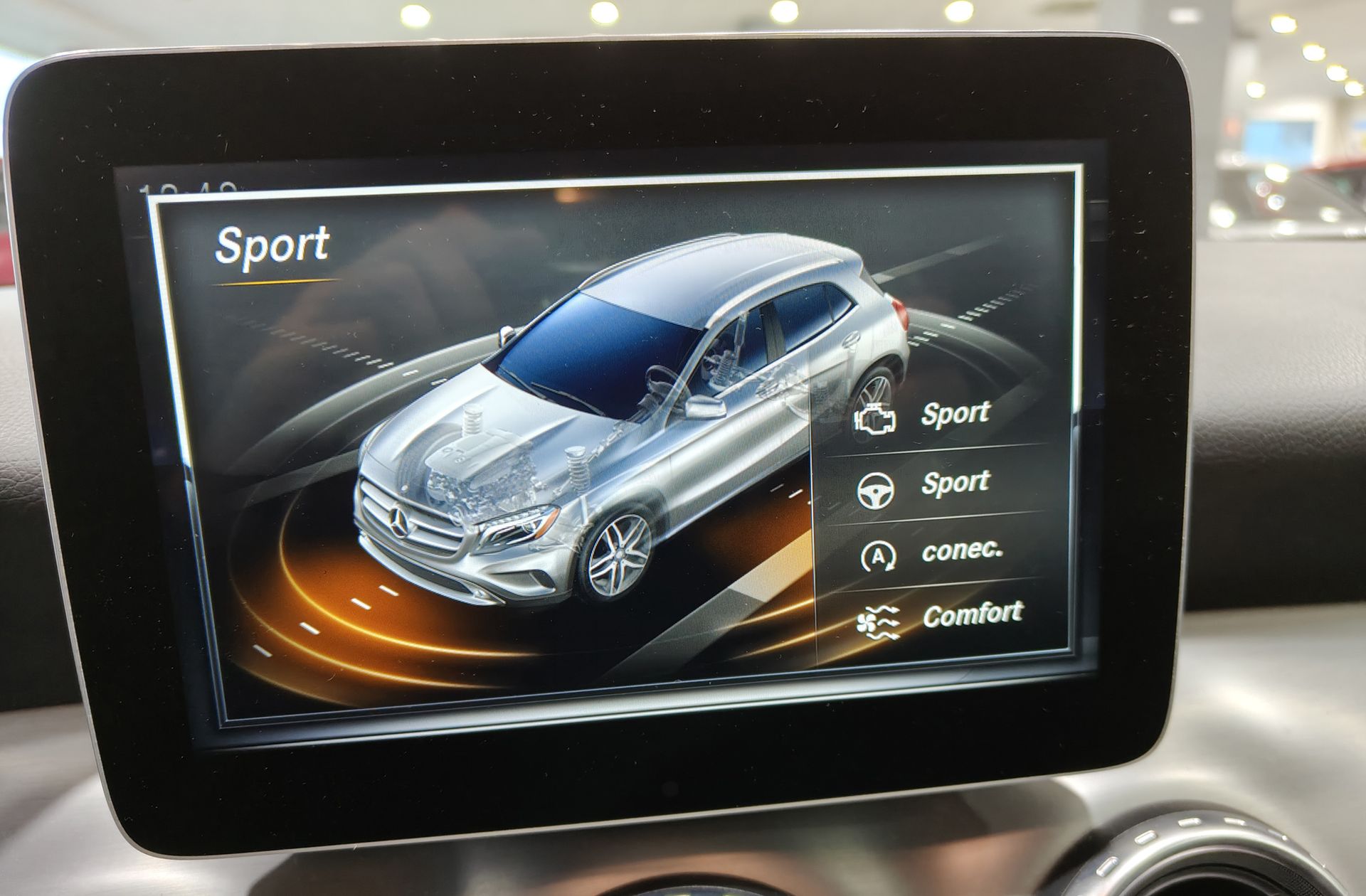 Mercedes-Benz GLA 220 d AMG Line 4Matic - foto 8