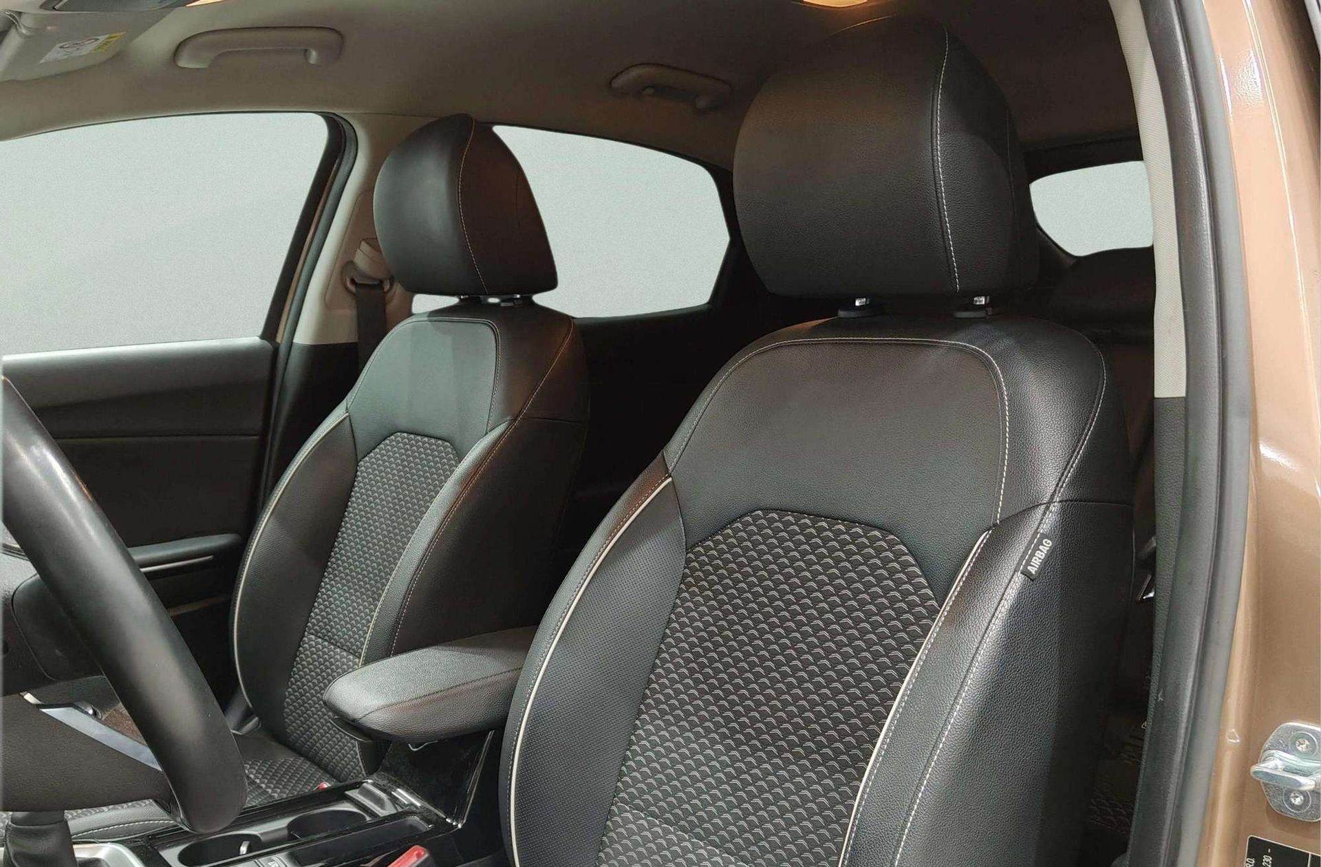 Kia XCeed 1.5 MHEV iMT Tech - foto 7