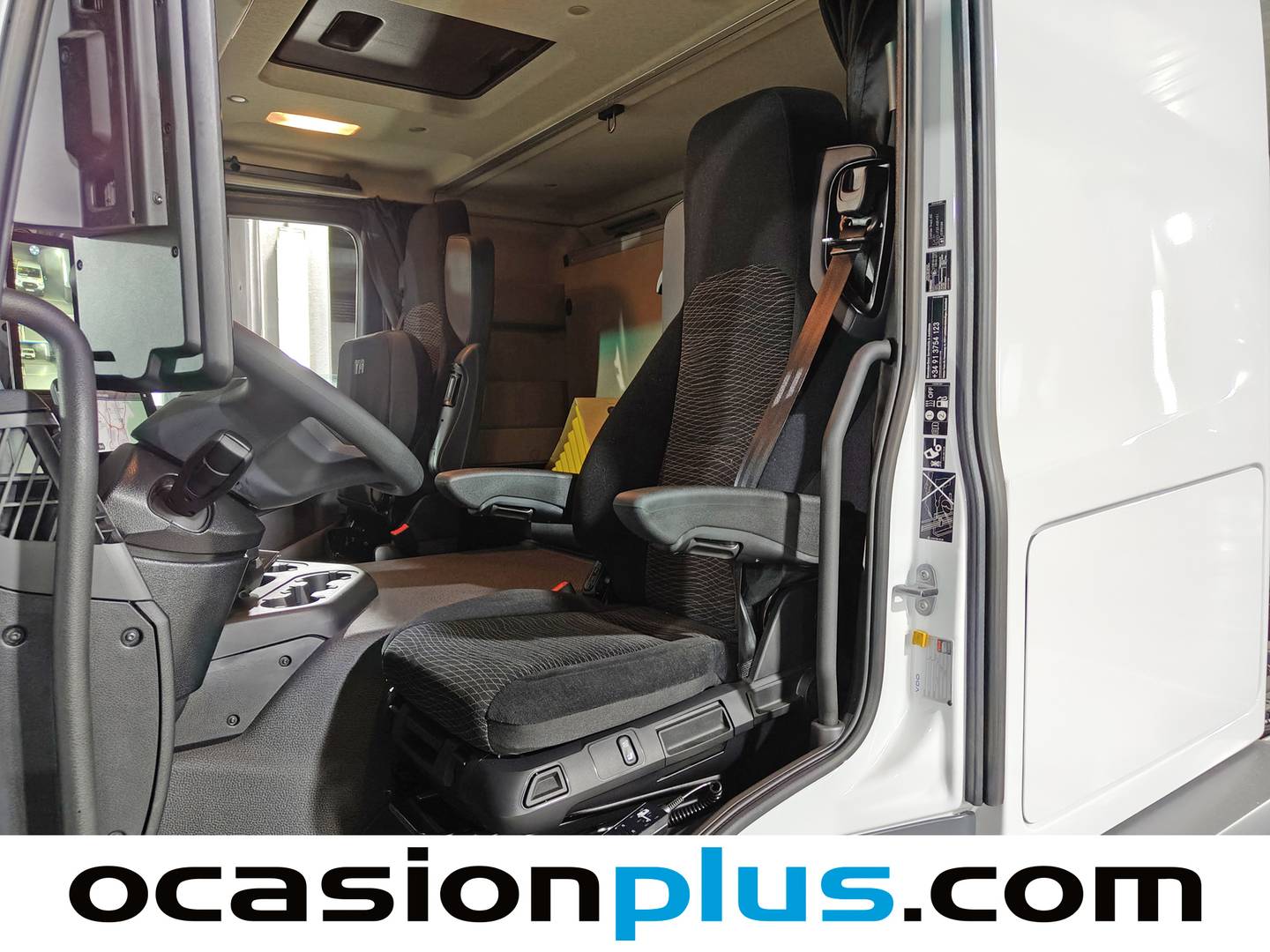 Foto Mercedes Actros Mercedes-Benz Actros 1846 LSnRA Auto (455 CV)