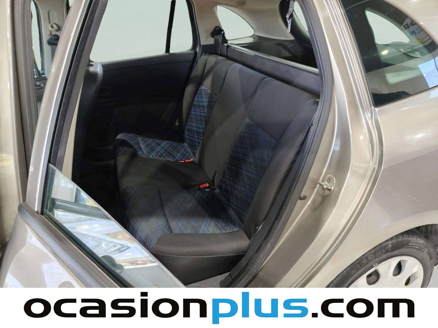 Foto asientos traseros Renault Clio RENAULT Nuevo Clio Grand Tour Authentique 1.2 16v 75 eco2 ( 75 cv )