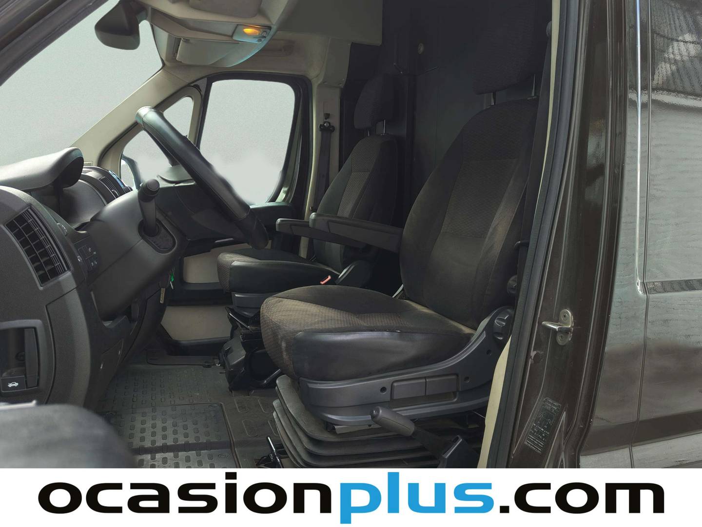 Foto Citroën Jumper Citroen Jumper BlueHDi 130 35 L3H2 (130 CV)