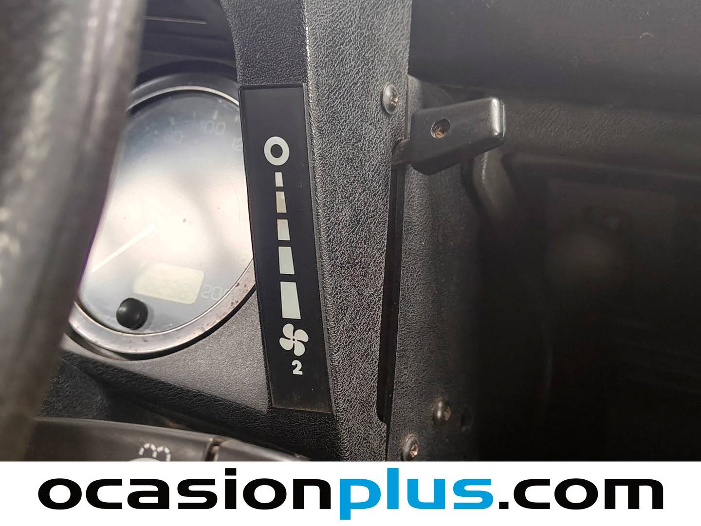 Foto Land Rover Defender Land Rover Defender 2.5 TD5 90 SW S (122 CV)