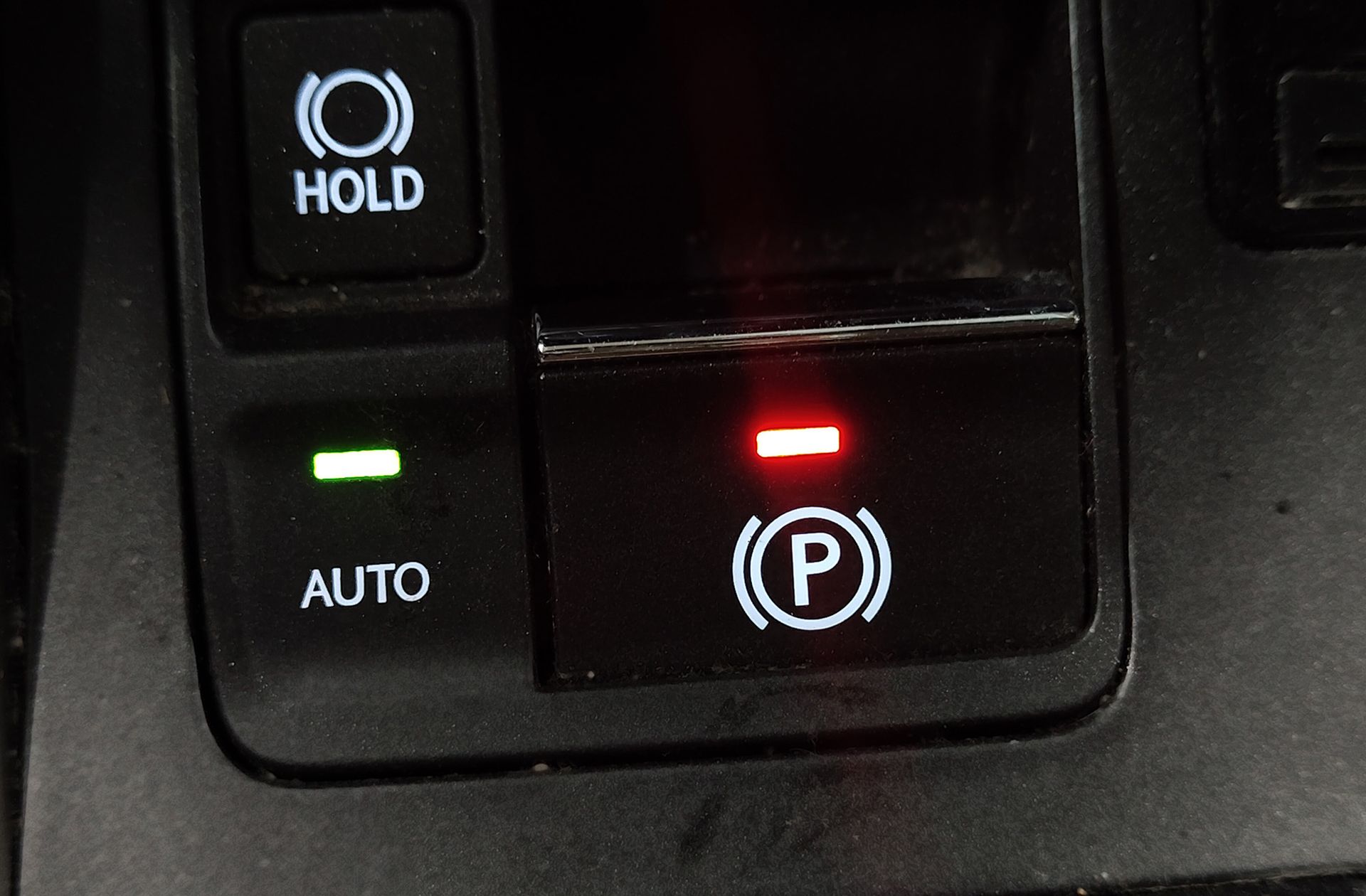 Lexus NX 300h Business Navigation 2WD - foto 32