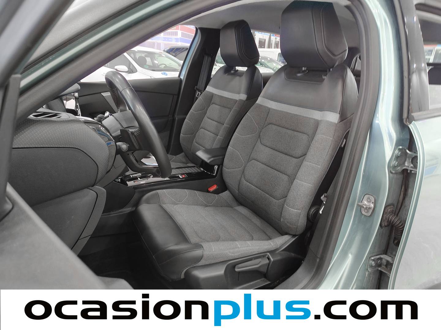 Foto asientos delanteros Citroën C4 Citroën C4 PureTech 130 S&S 6v Feel Pack EAT8 (130 CV)