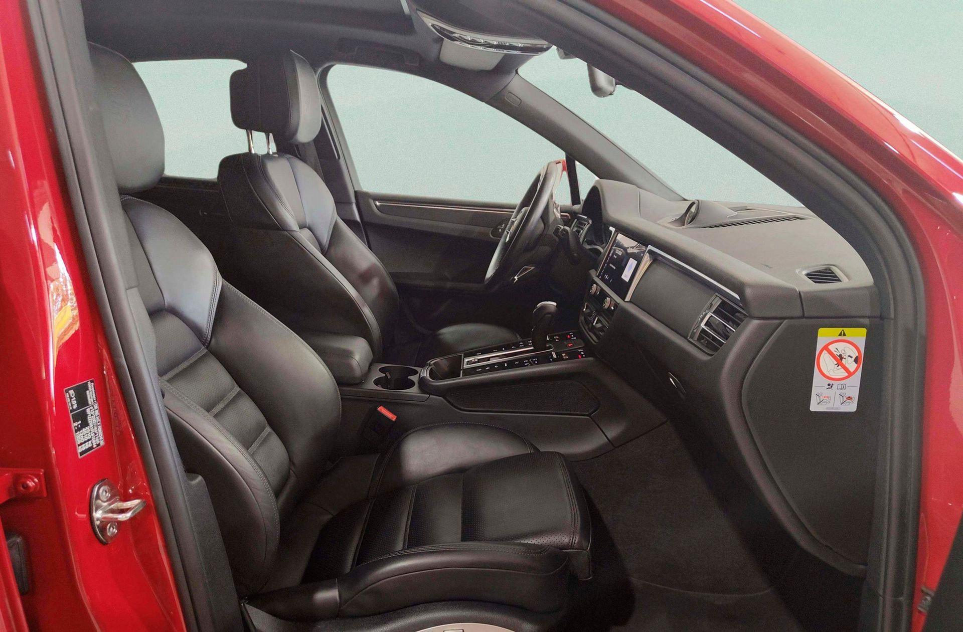 Porsche Macan - foto 22