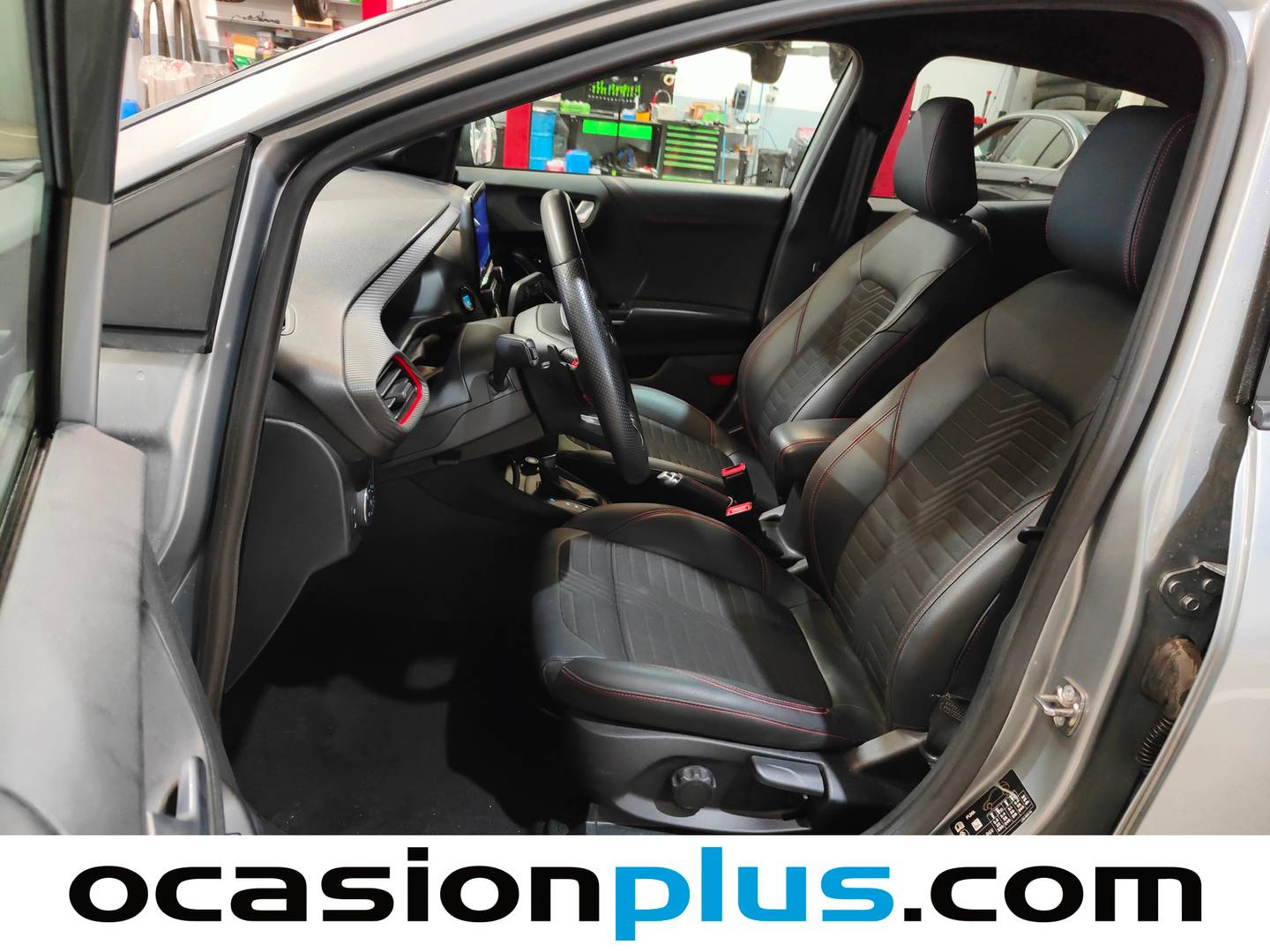 Foto Ford Puma Ford Puma 1.0 EcoBoost MHEV ST-Line X Auto  (125 CV)