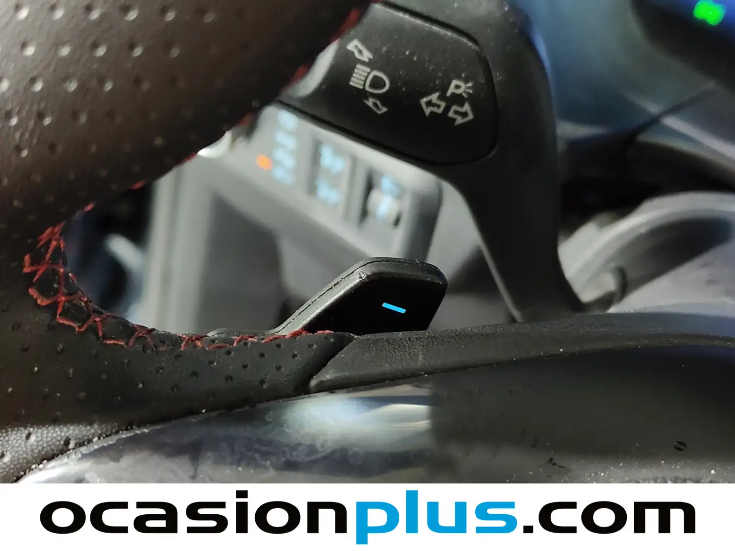 Foto Ford Kuga Ford Kuga 1.5 EcoBlue ST-Line Auto (120 CV)