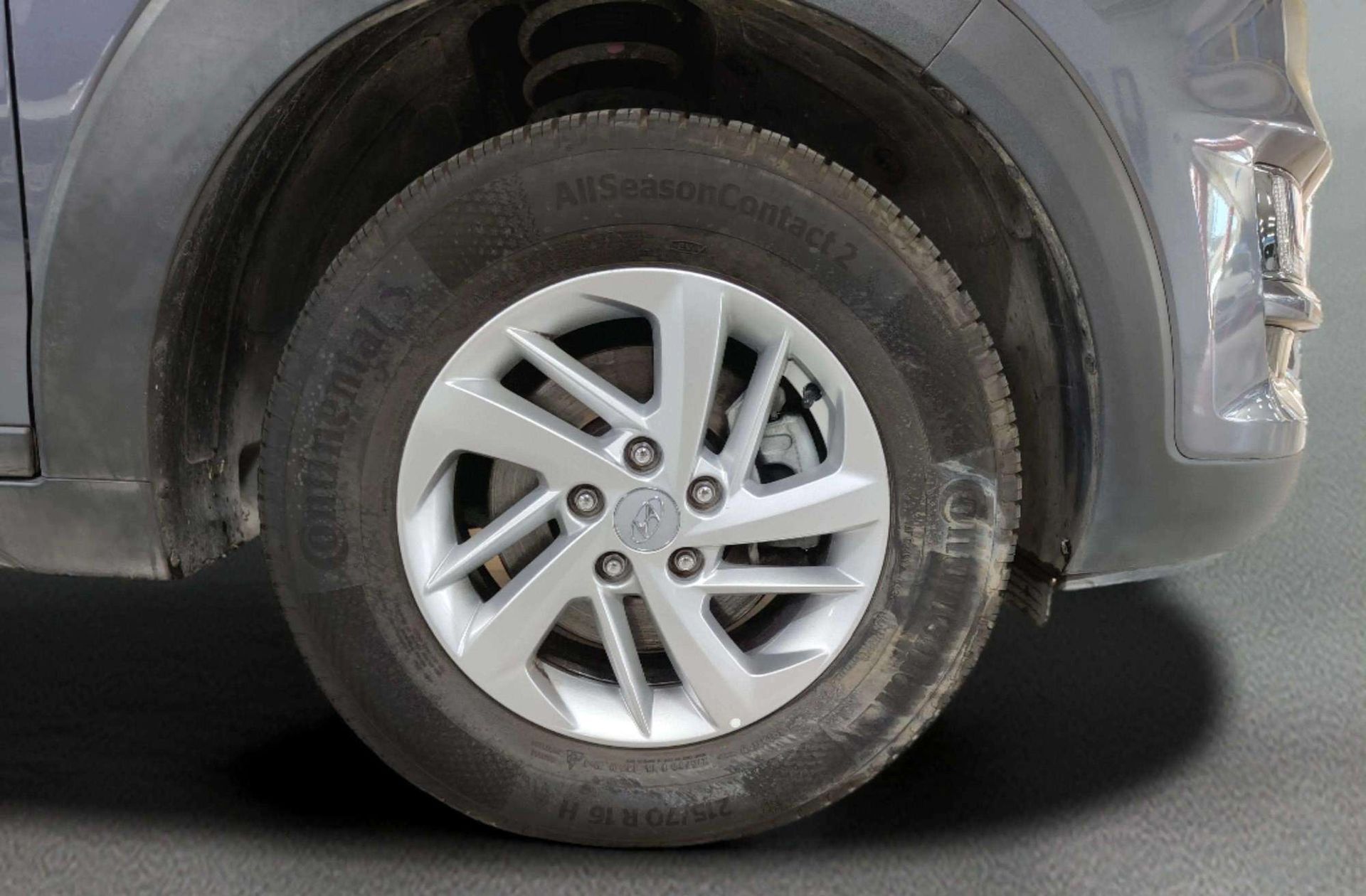 Hyundai Tucson 1.6 GDI SLE 4x2 - foto 39