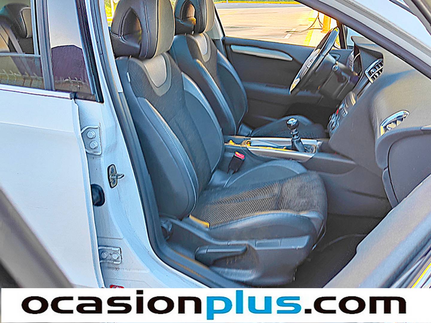 Foto Citroën C4 Citroen C4 PureTech 130 Shine (130 CV)