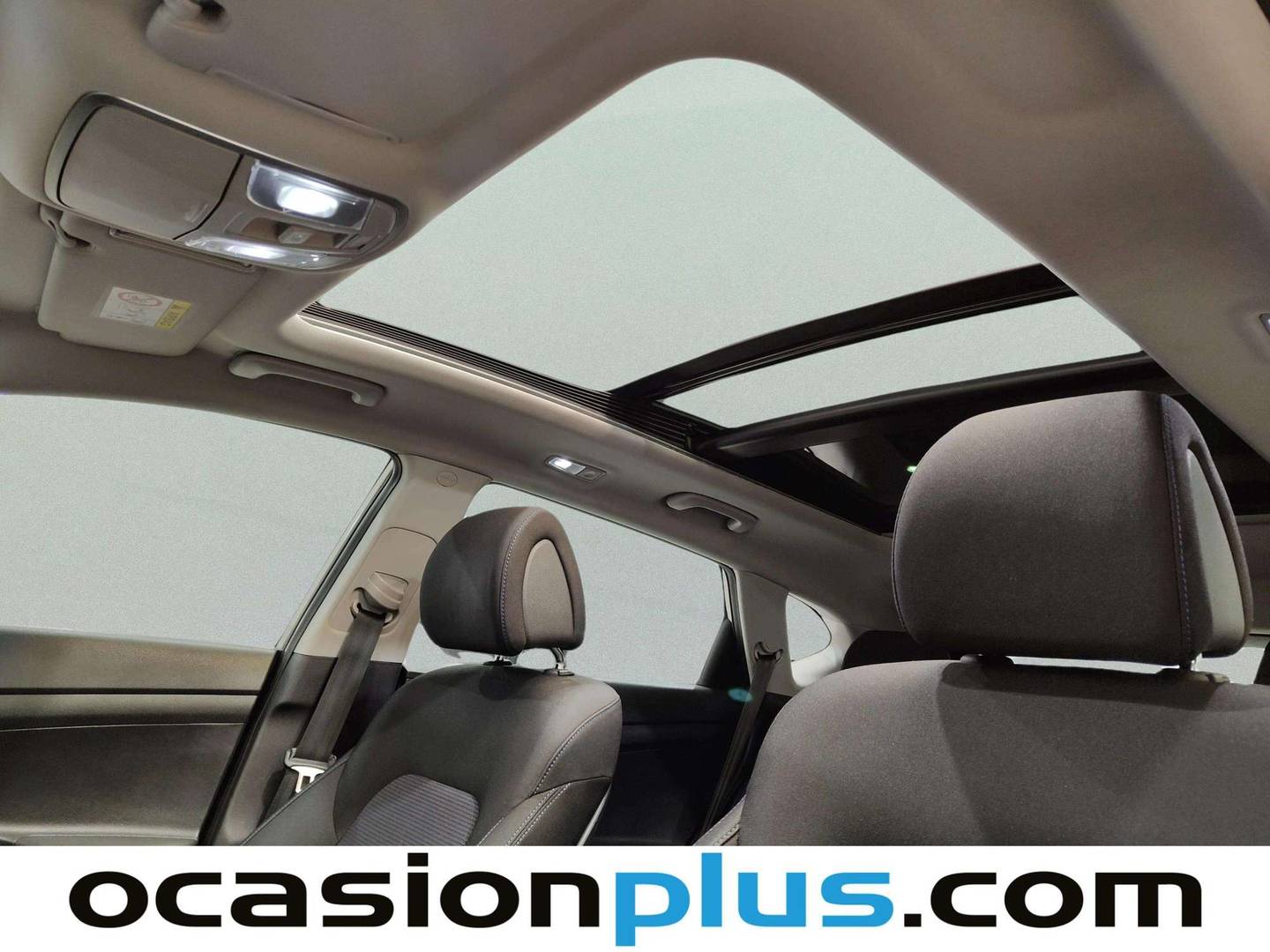 Extras y acabados del Hyundai Tucson Hyundai Tucson 1.7 CRDI BlueDrive Link Sky 4x2 (115 CV)