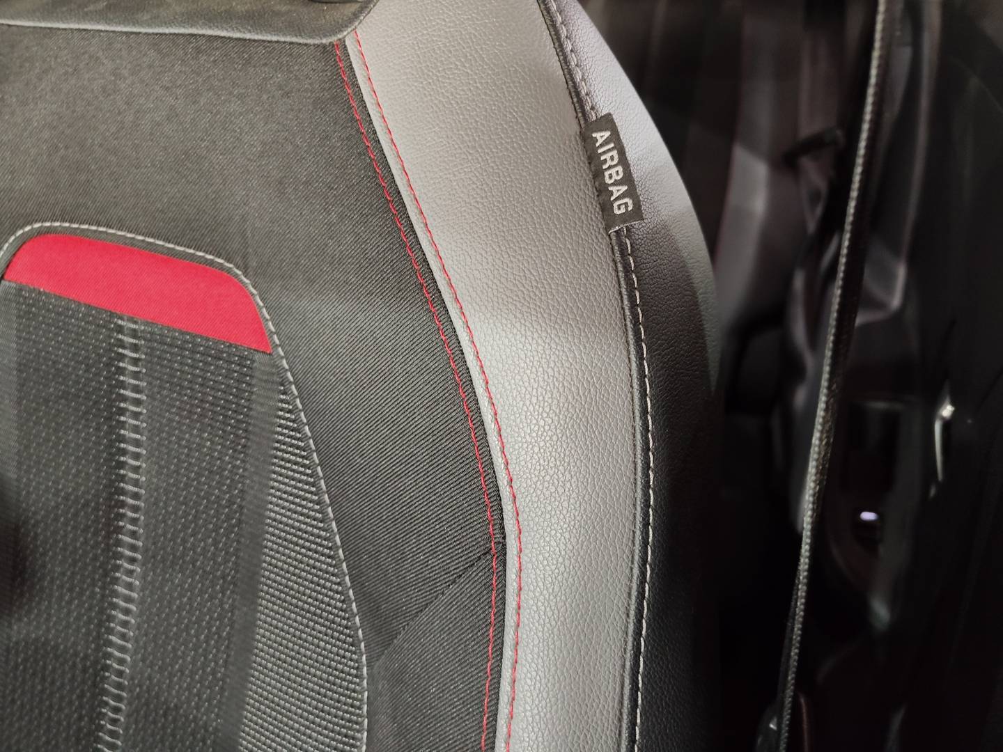 Foto Opel Mokka Opel Mokka 1.2 Turbo GS Line Auto (130 CV)