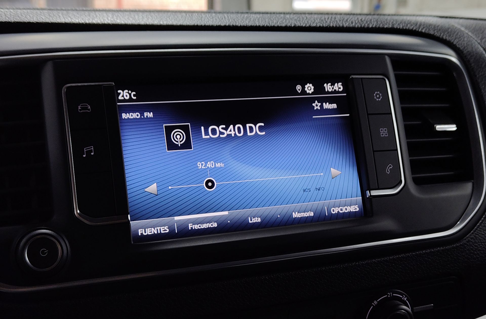 Toyota Proace Verso 2.0D VX Shuttle 9 plazas - foto 27