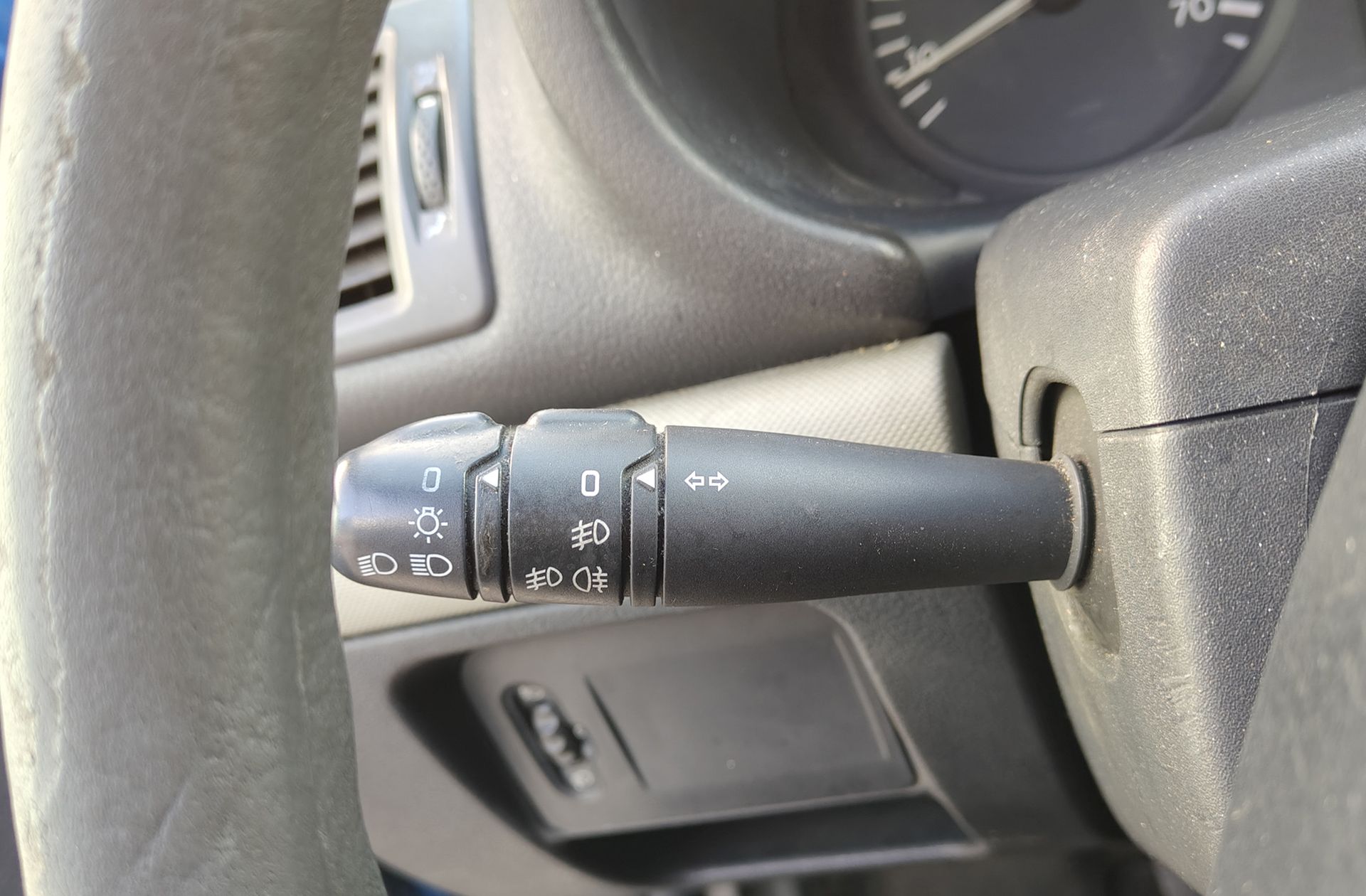 Renault Clio 1.5 dCi Expression - foto 19