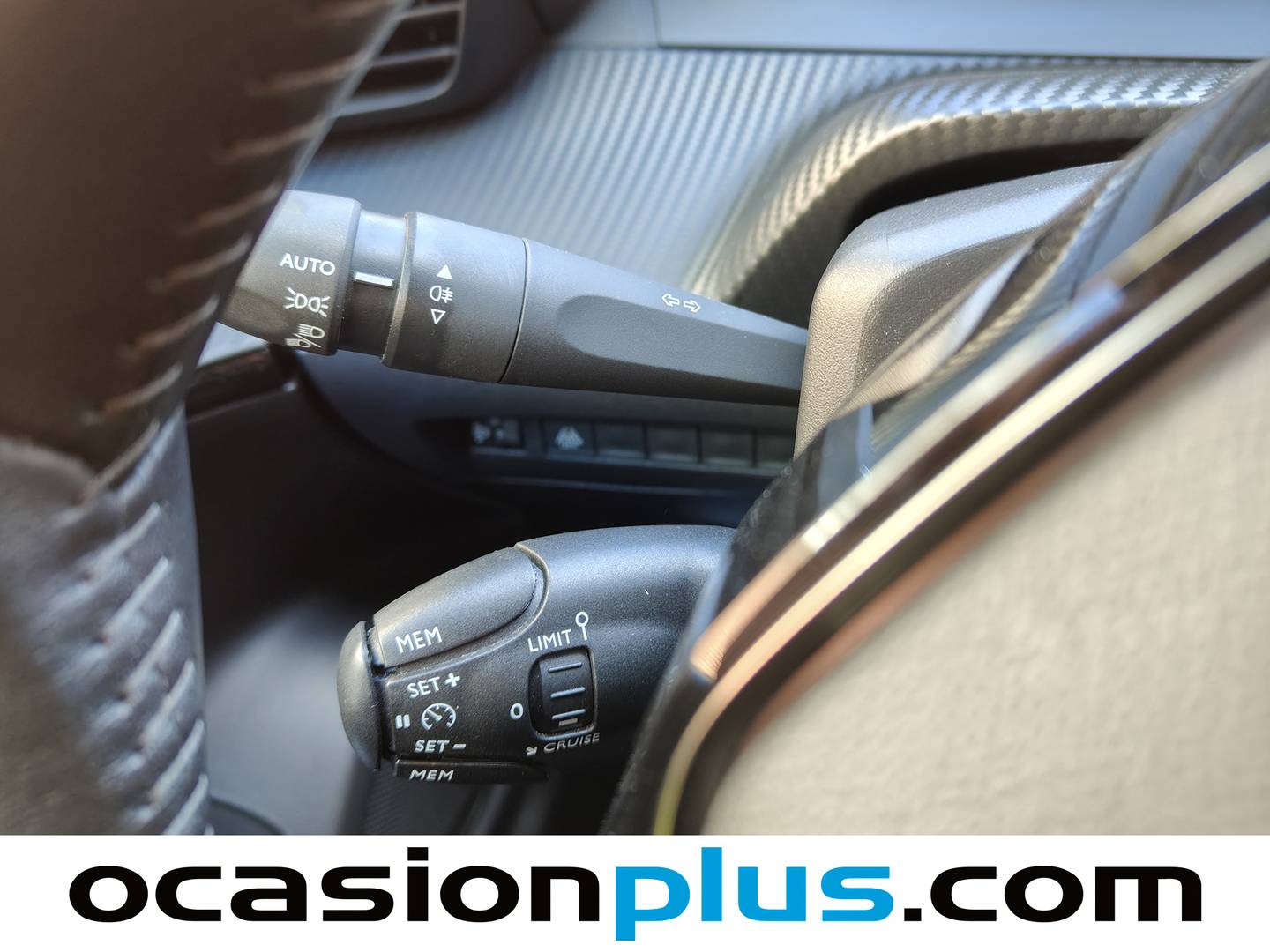 Foto Peugeot 2008 Peugeot 2008 PureTech 100 S&S Allure (100 CV)