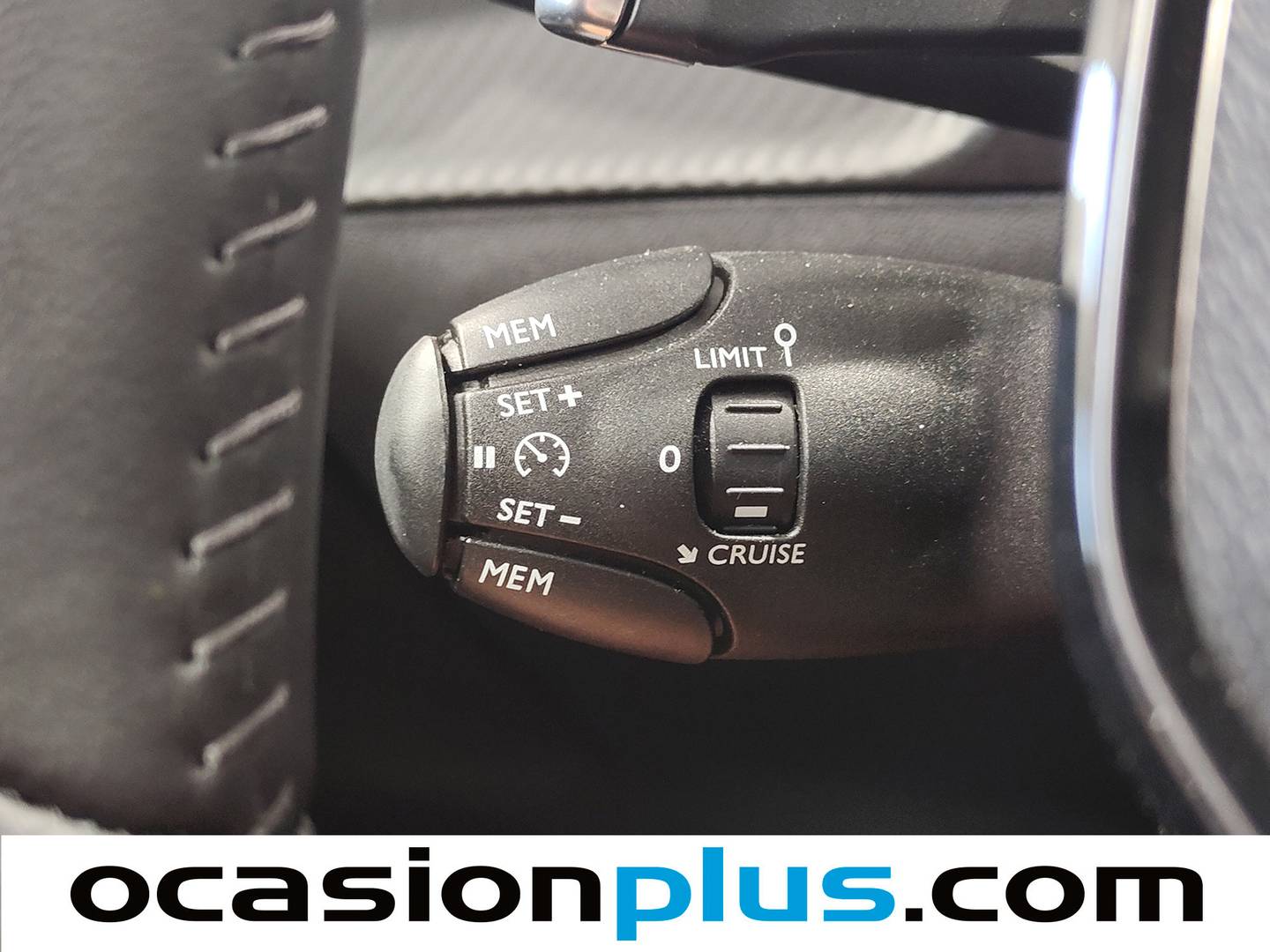 Accesorios del Peugeot 2008 Peugeot 2008 Allure Hybrid eDCS6 (145 CV)