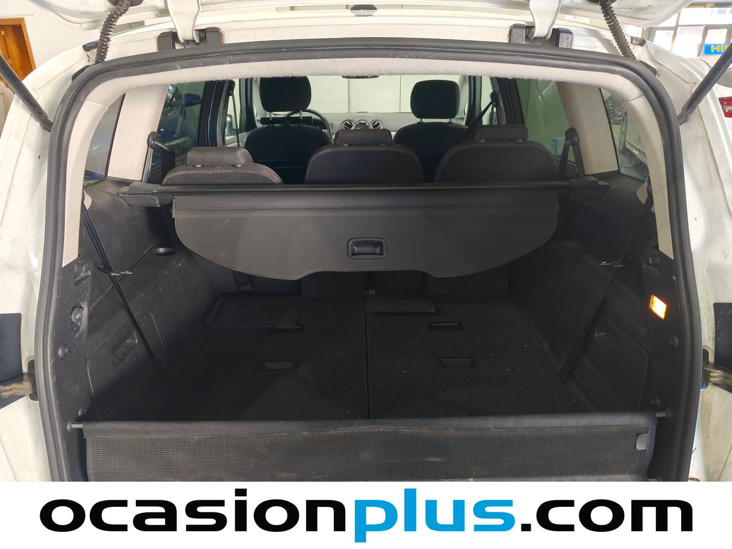 Fotos maletero Ford S-MAX Ford S-Max 2.0 TDCI Limited Edition (140 CV) 7 PLAZAS
