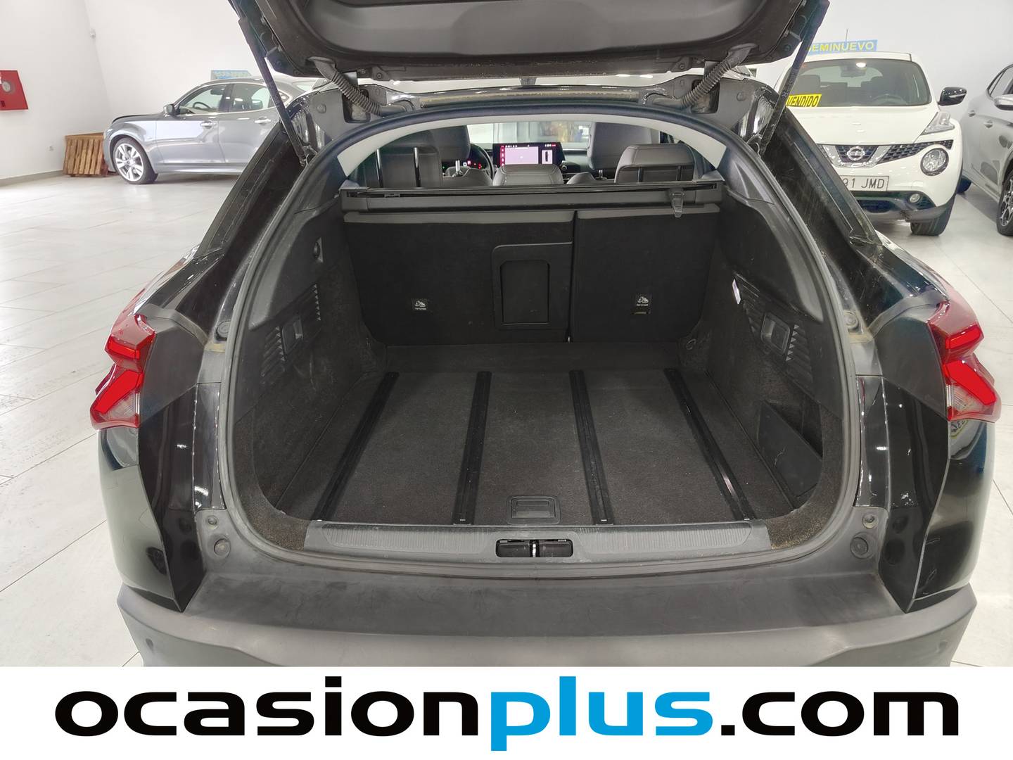 Foto Citroën C5 X Citroen C5 X PureTech 130 S&S Shine EAT8 (130 CV)