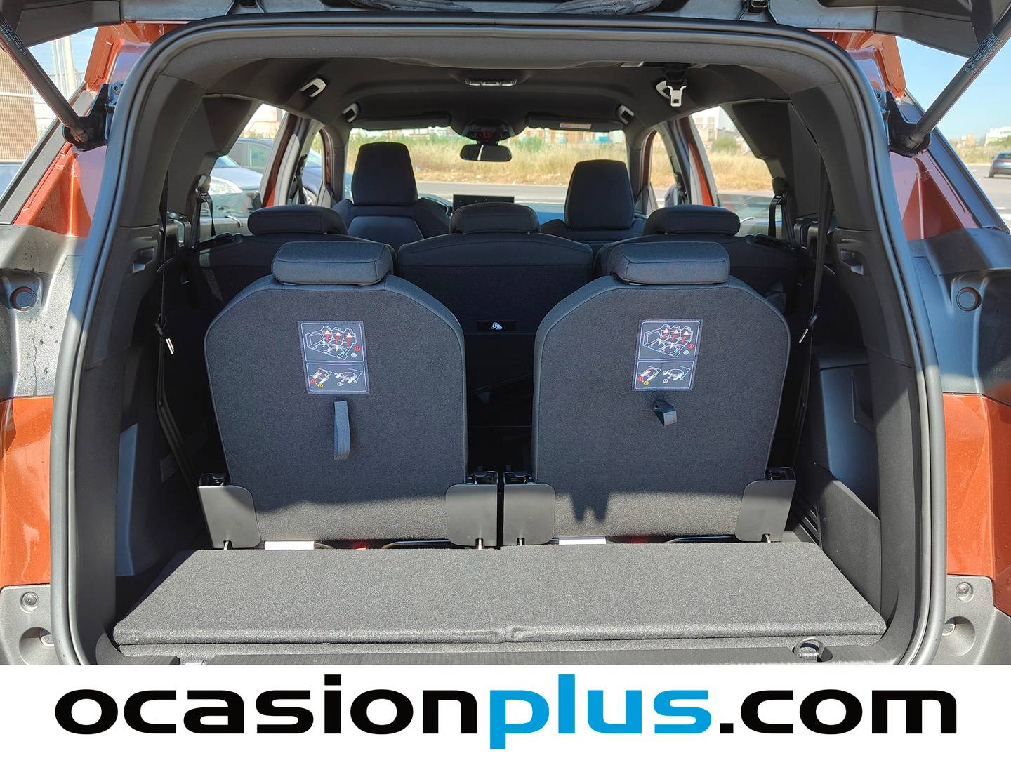 Foto Peugeot 5008 Peugeot 5008 BlueHDI 130 S&S Active Pack EAT8 (130 CV) 7 Plazas siete plazas