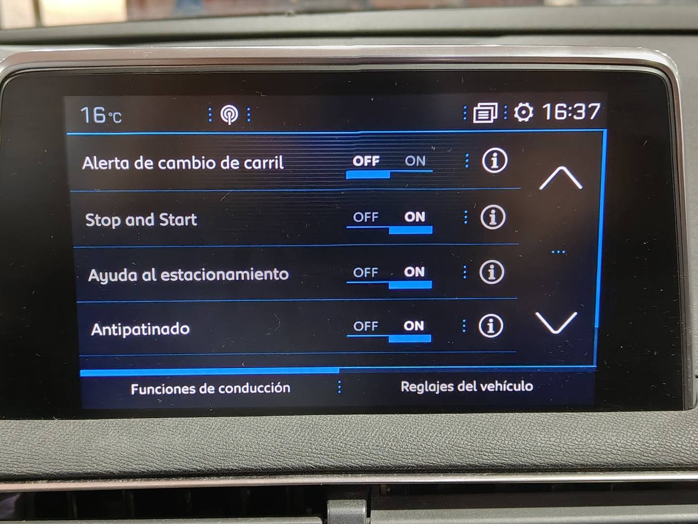 Foto Peugeot 3008 Peugeot 3008 PureTech 130 S&S Allure EAT8 (130 CV)